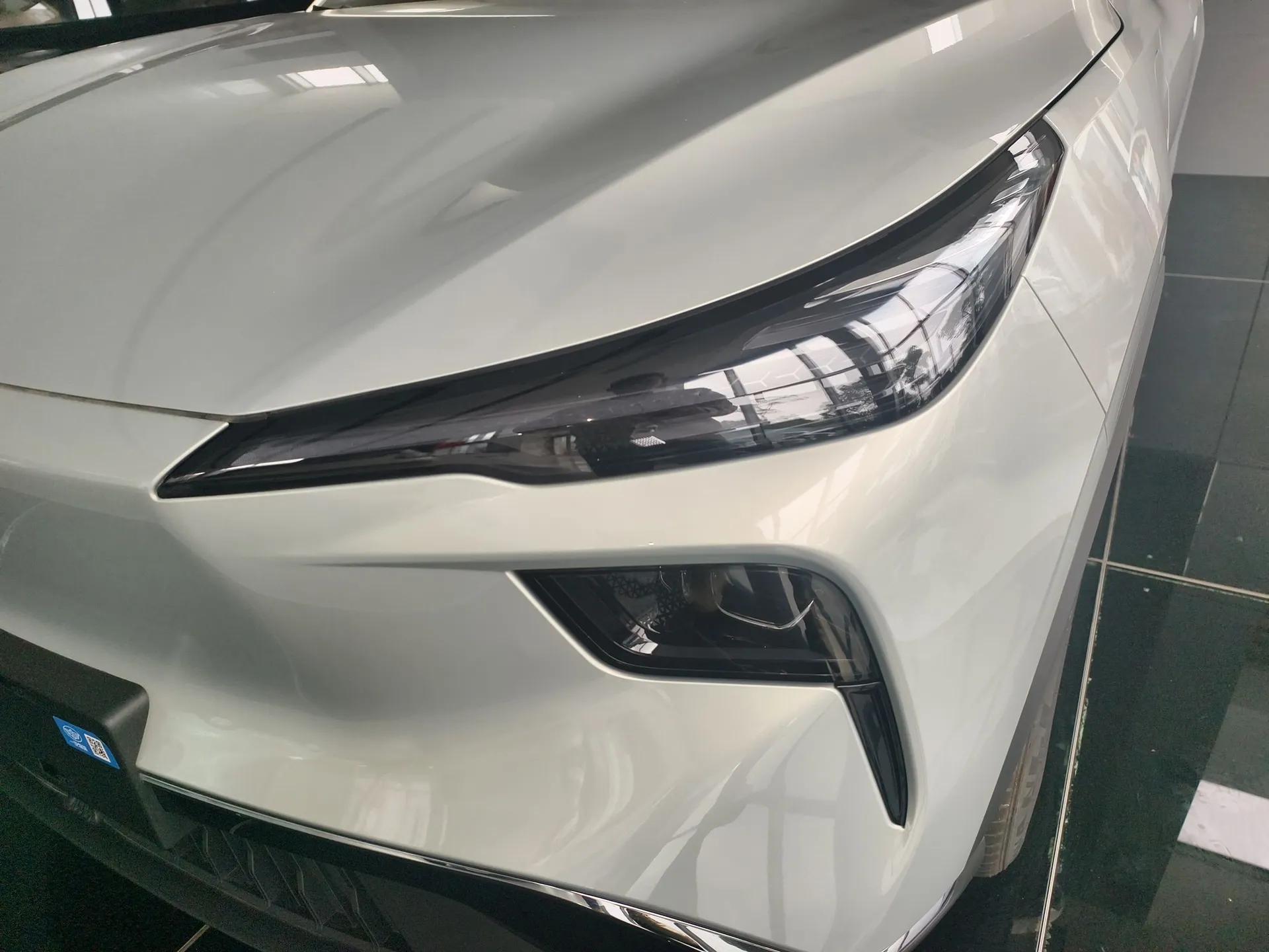 Bestune Yueyi 03 2025 445km Joyful Edition — миниатюра 9