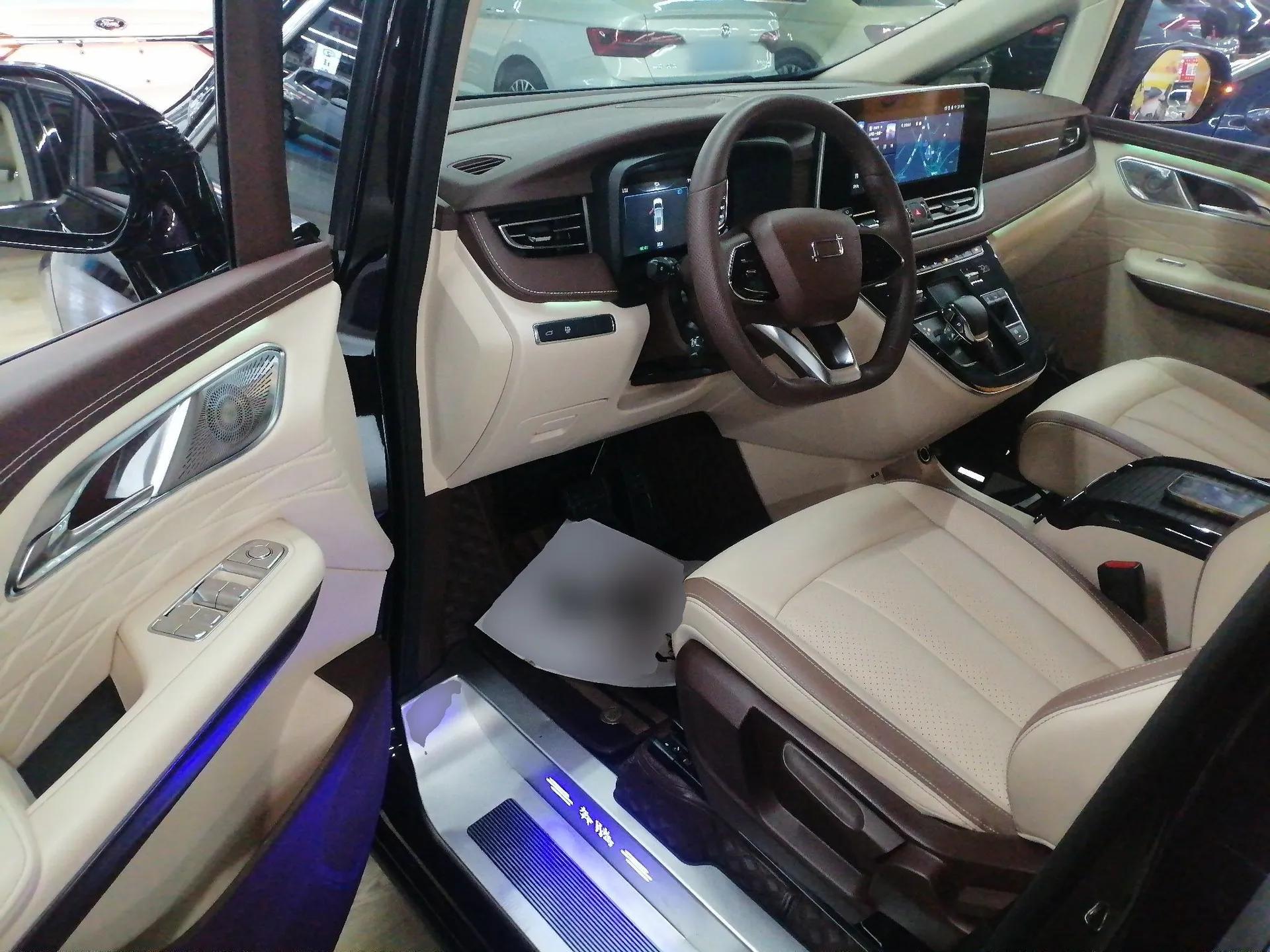 Bestune M9 2023 2.0T Ultimate Edition — миниатюра 21