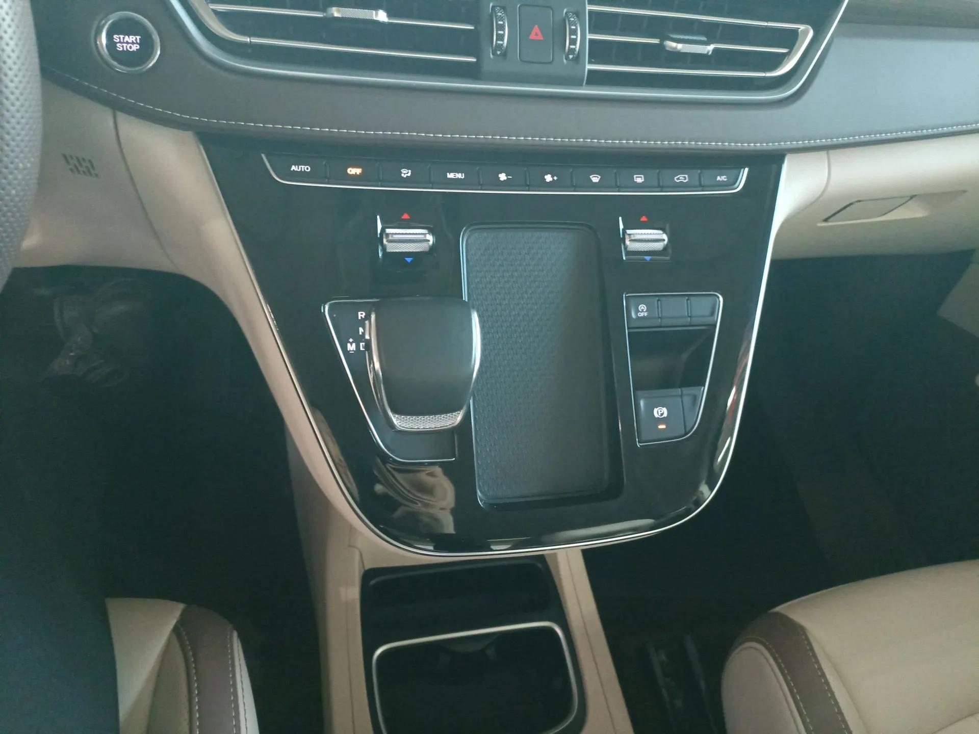 Bestune M9 2023 2.0T Prestige Edition — миниатюра 16