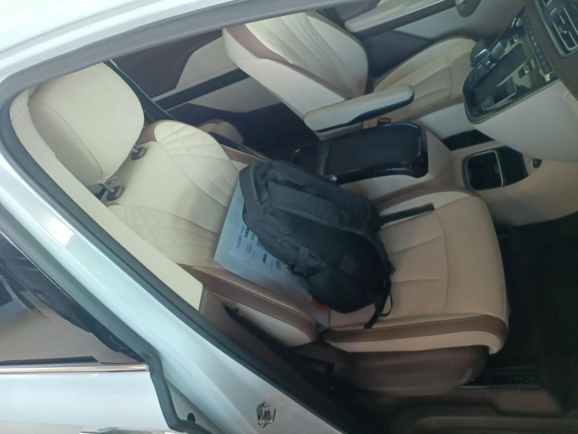 Bestune M9 2023 2.0T Prestige Edition — миниатюра 23