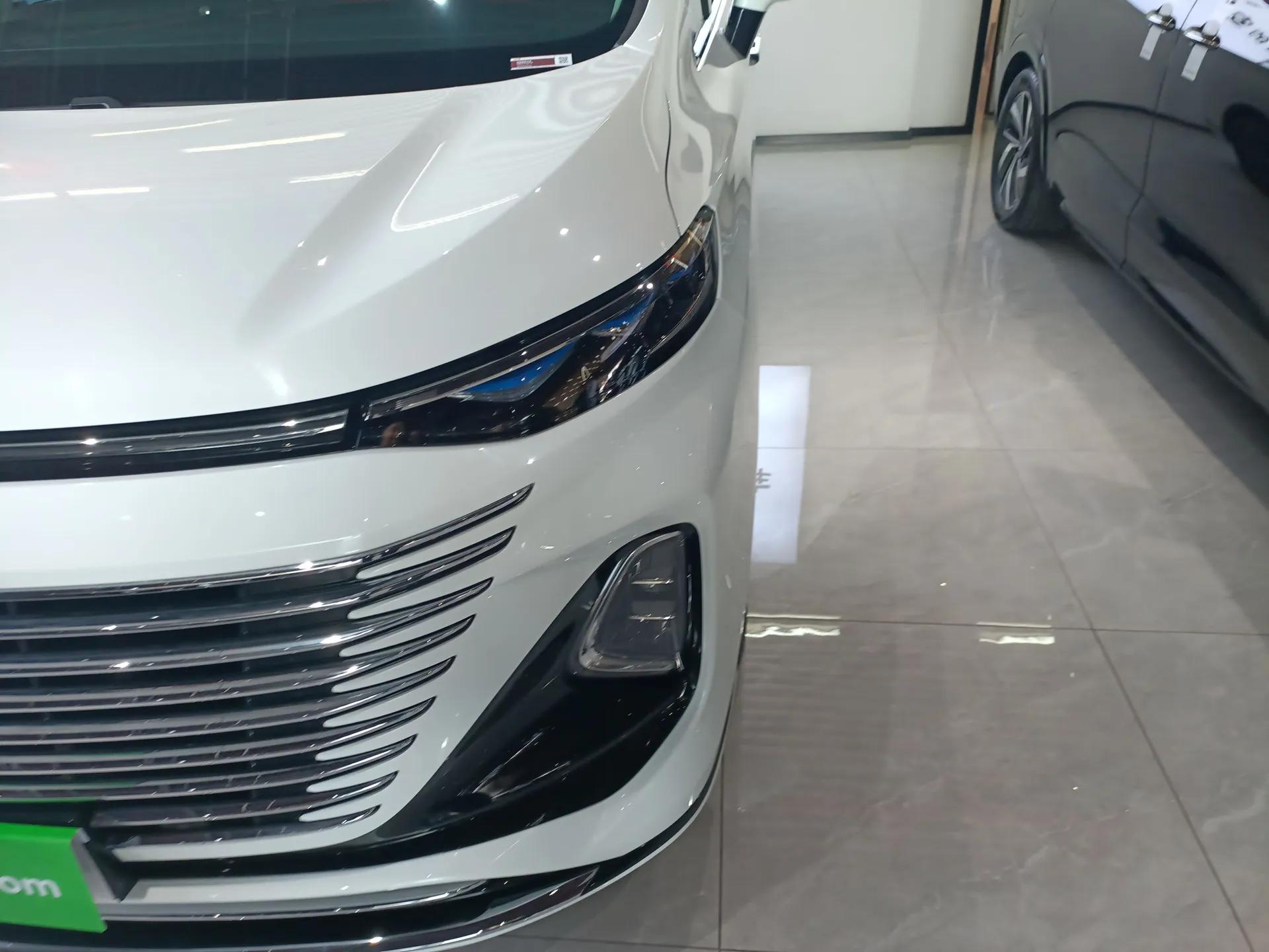 Bestune M9 2023 2.0T Prestige Edition — миниатюра 5