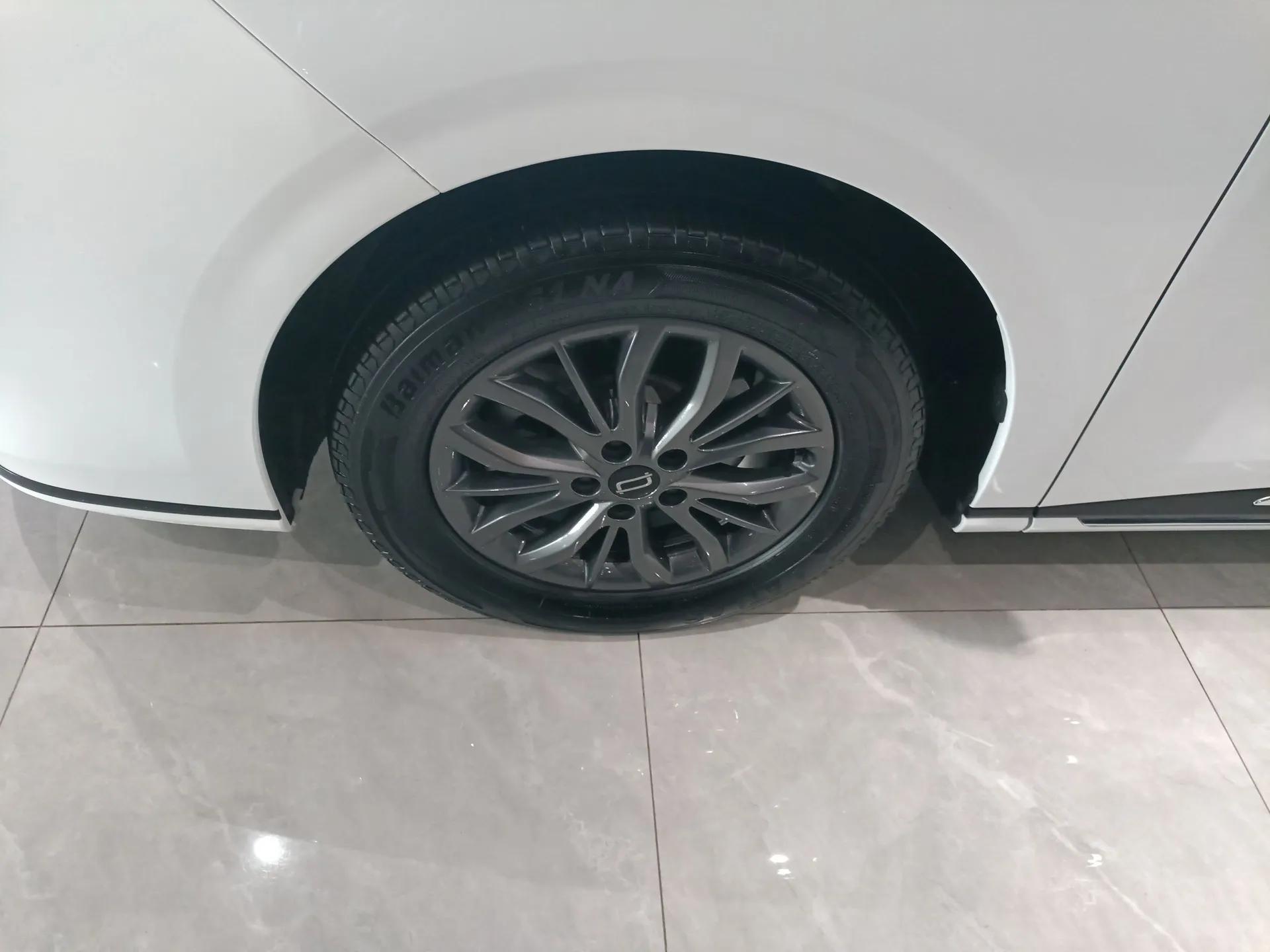 Bestune M9 2023 2.0T Prestige Edition — миниатюра 9