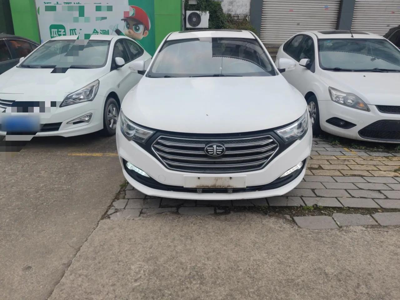 Bestune B30 2017 1.6L Manual Luxury Edition — миниатюра 2