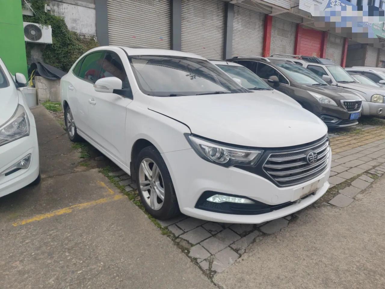 Bestune B30 2017 1.6L Manual Luxury Edition — миниатюра 3