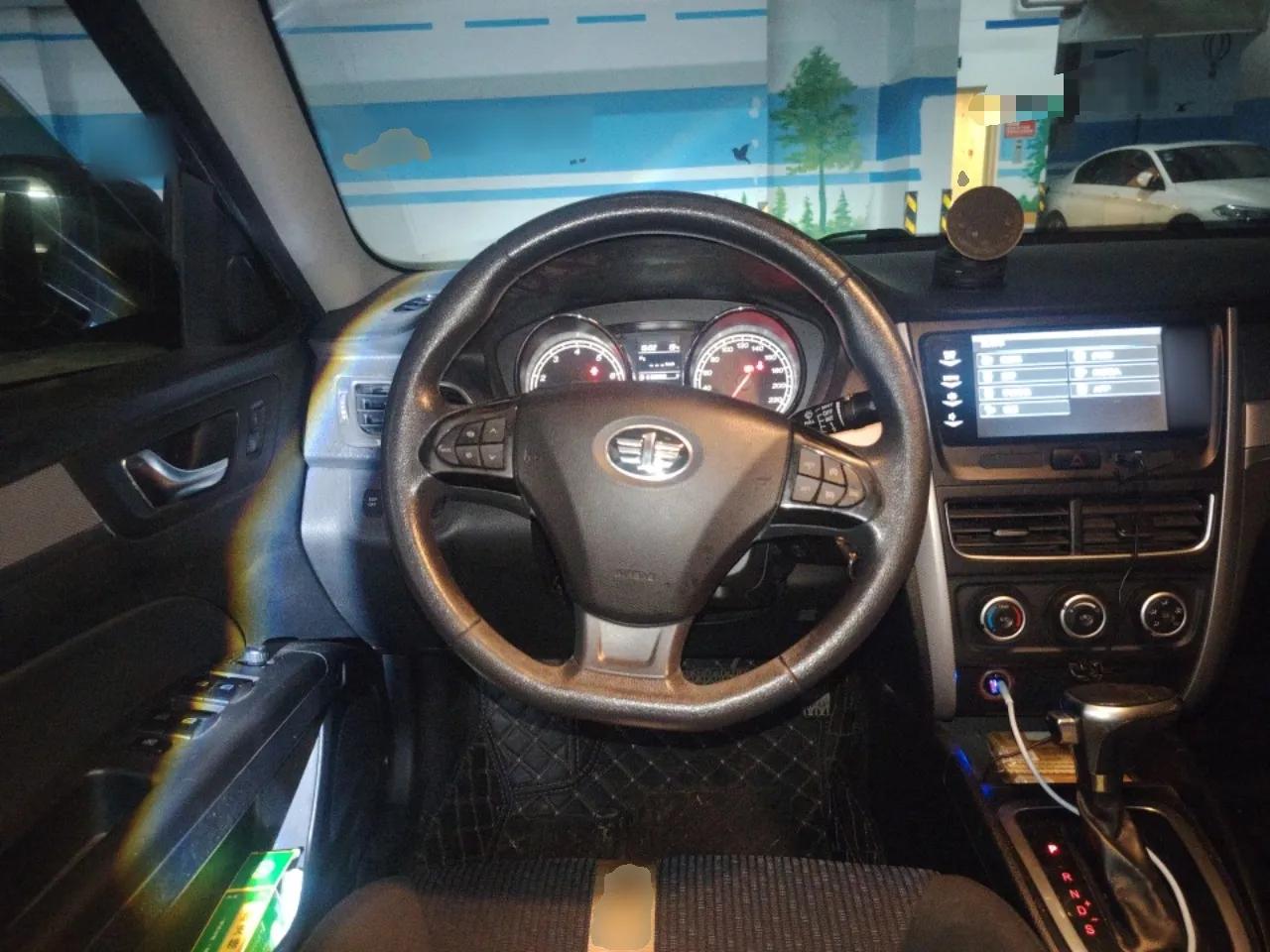 Bestune B30 2016 1.6L Automatic Luxury Model — миниатюра 11