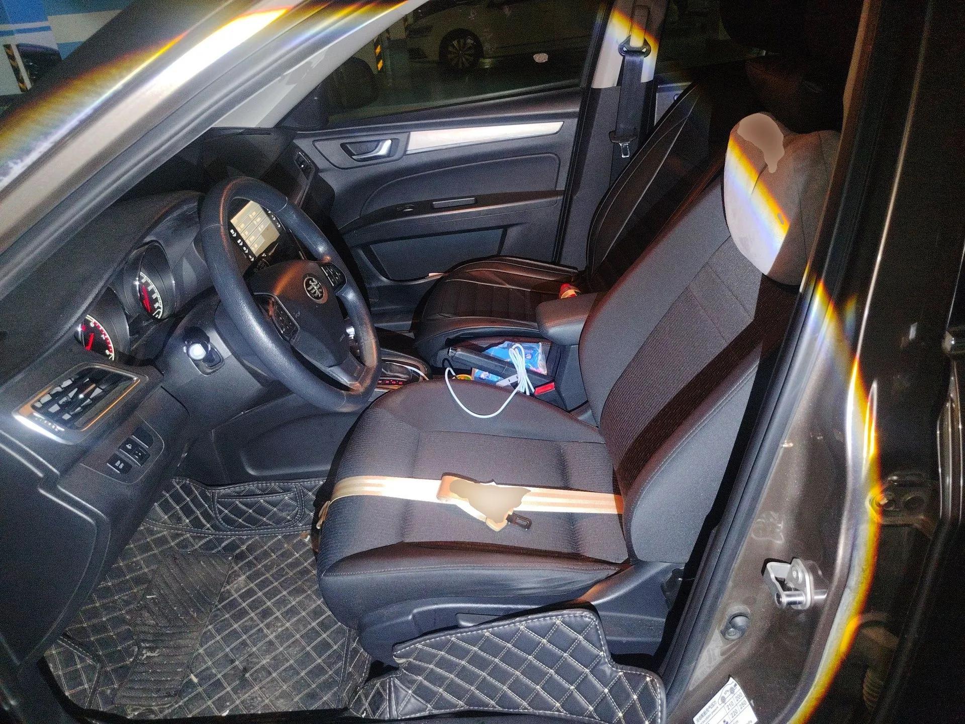 Bestune B30 2016 1.6L Automatic Luxury Model — миниатюра 16