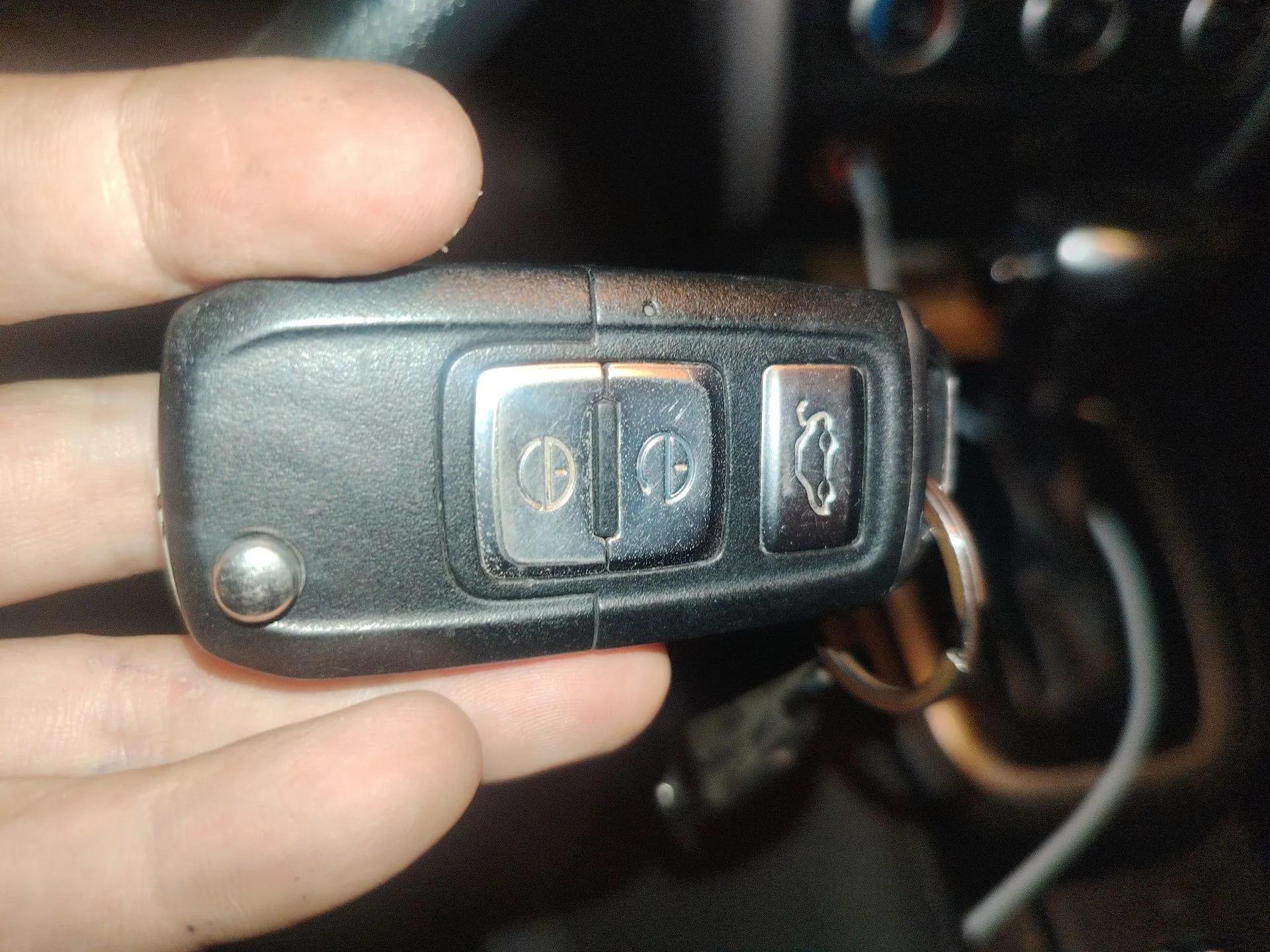 Bestune B30 2016 1.6L Automatic Luxury Model — миниатюра 9