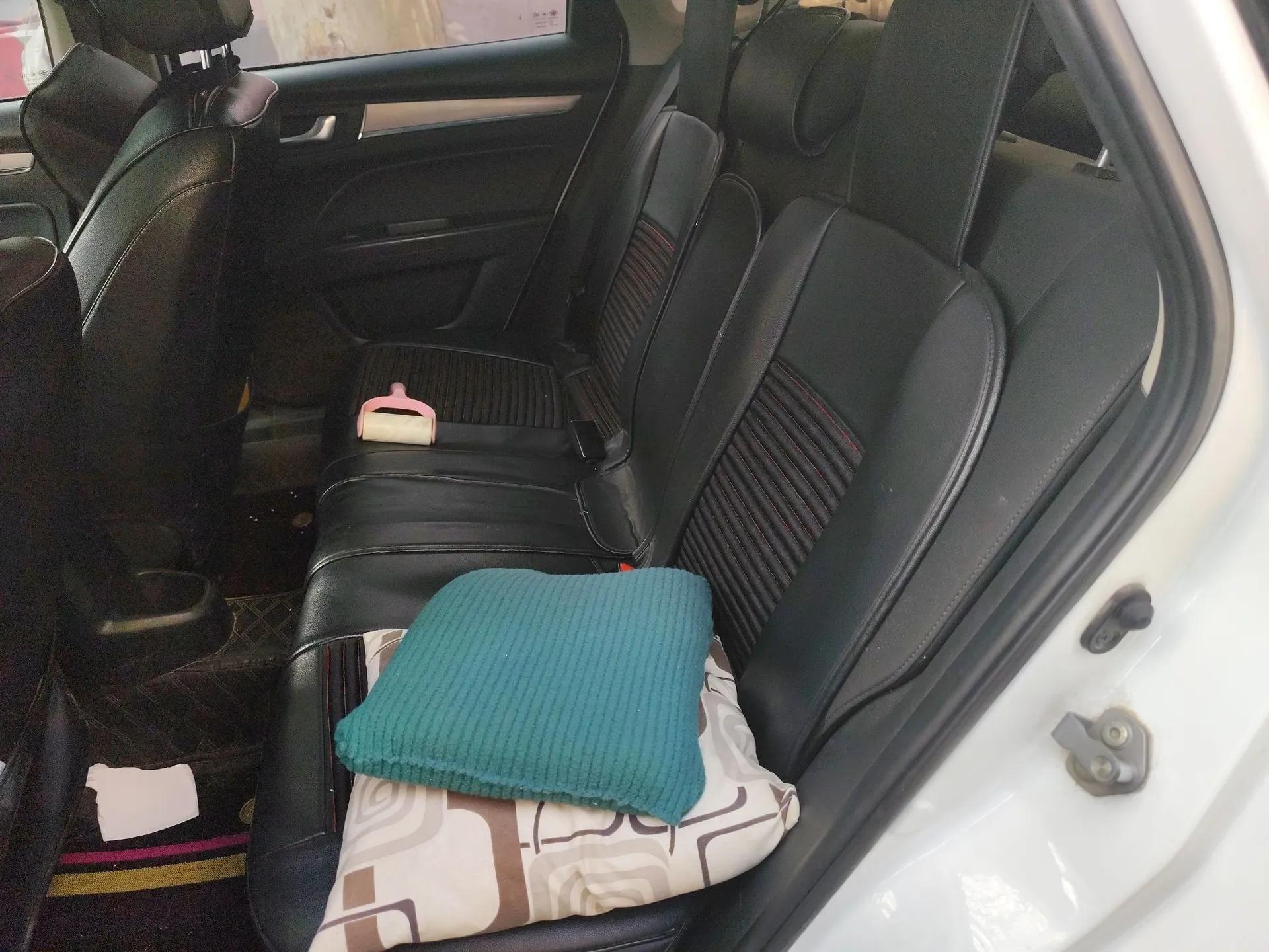 Bestune B30 2016 1.6L Automatic Luxury Model — миниатюра 18