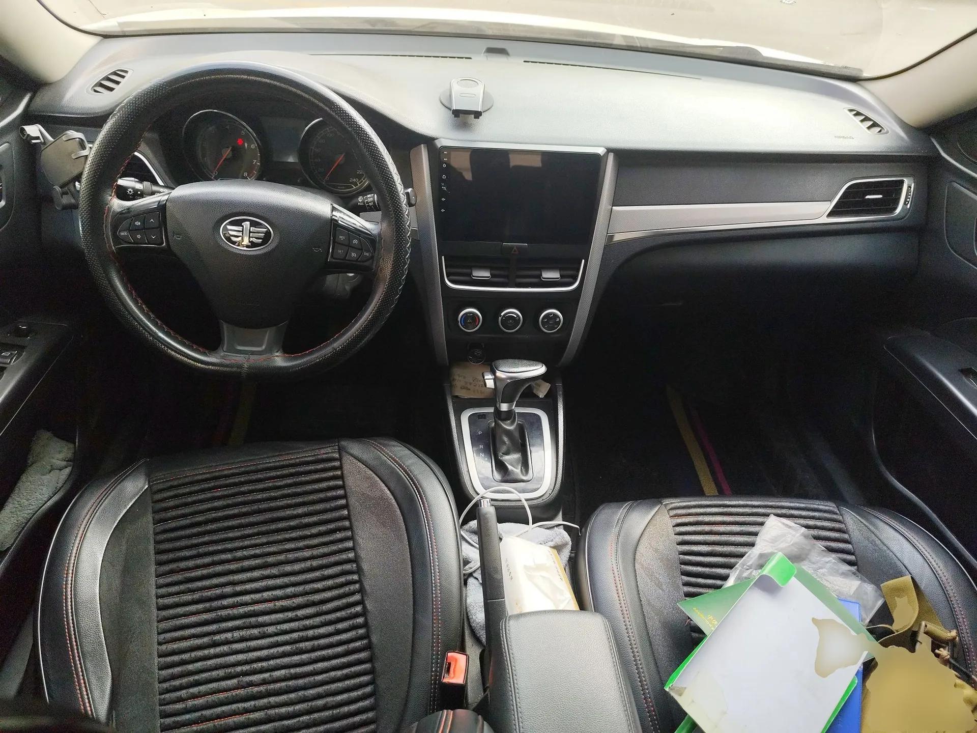 Bestune B30 2016 1.6L Automatic Luxury Model — миниатюра 10