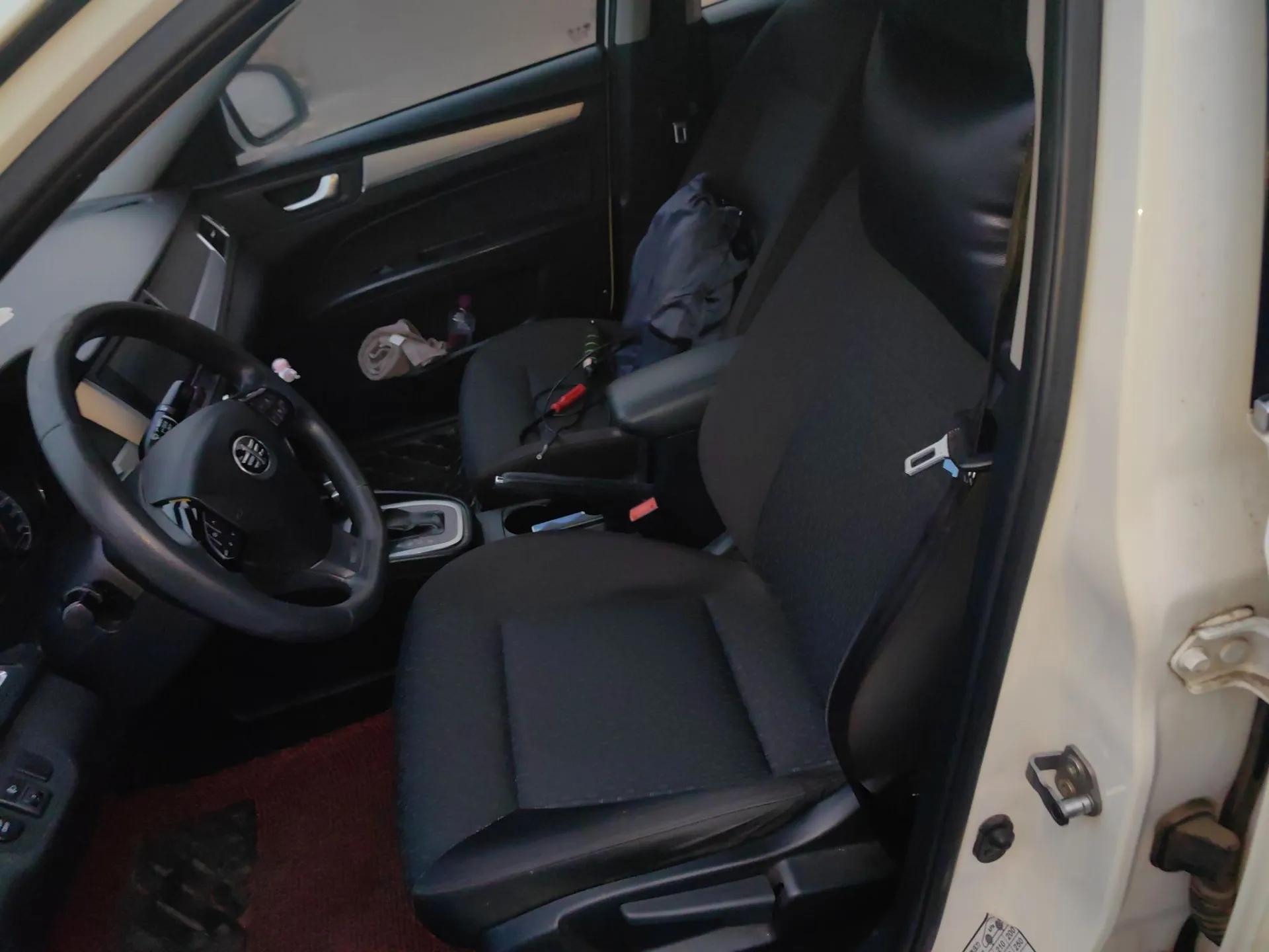 Bestune B30 2016 1.6L Automatic Luxury Model — миниатюра 16