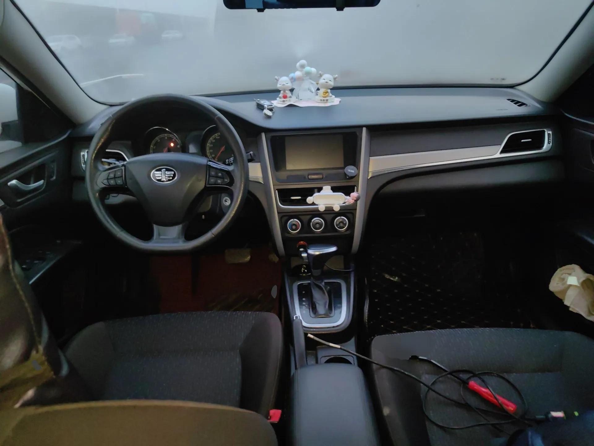 Bestune B30 2016 1.6L Automatic Luxury Model — миниатюра 10