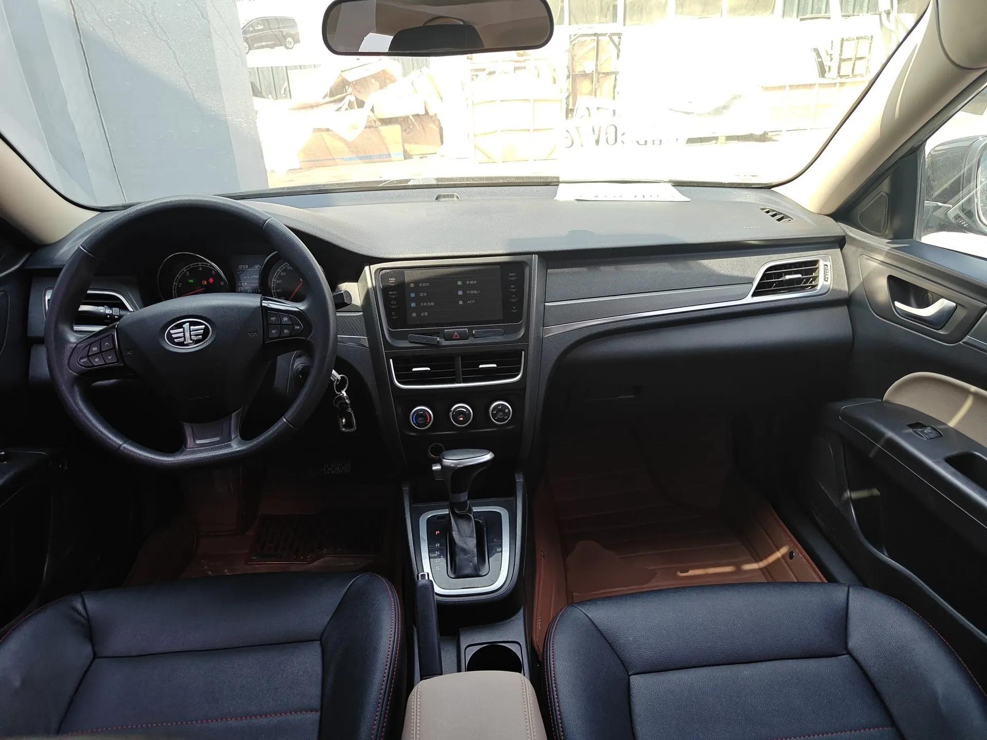 Bestune B30 2016 1.6L Automatic Luxury Model — миниатюра 13