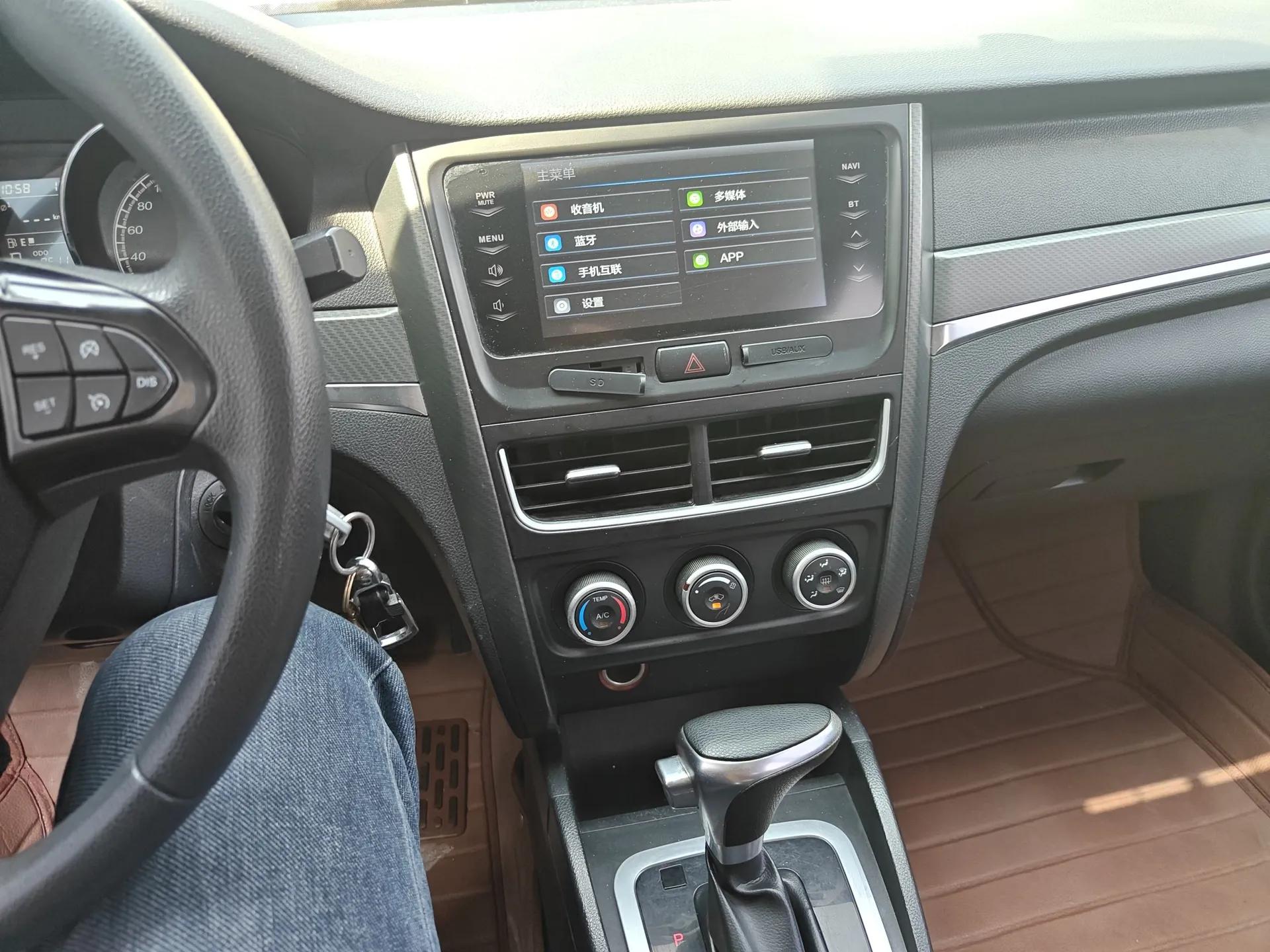 Bestune B30 2016 1.6L Automatic Luxury Model — миниатюра 16