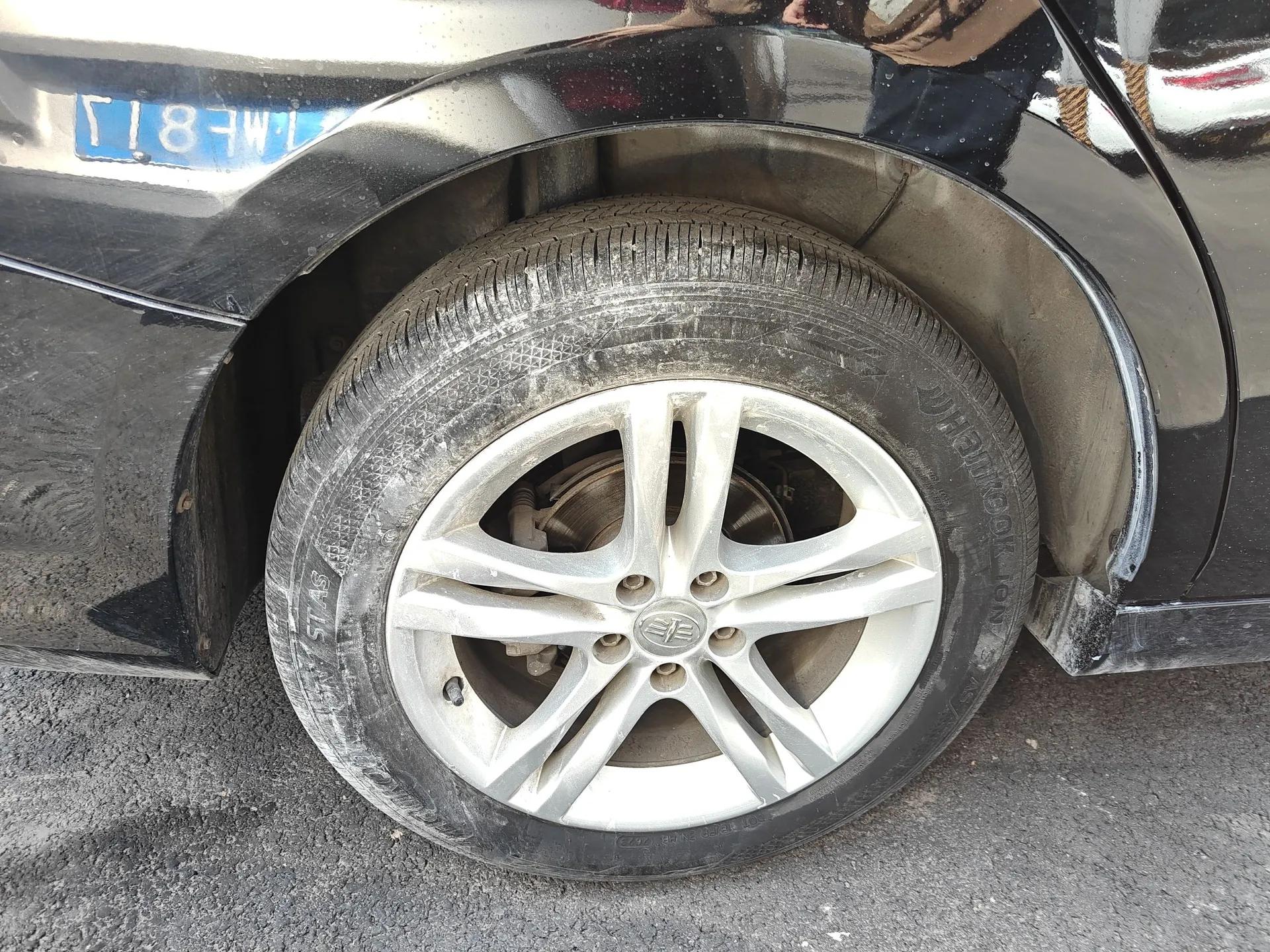 Bestune B30 2016 1.6L Automatic Luxury Model — миниатюра 10