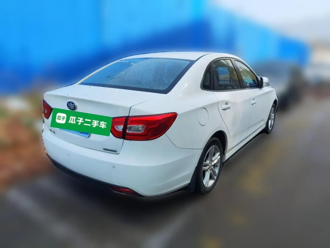 Bestune B30 2016 1.6L Automatic Premium Edition — миниатюра 6