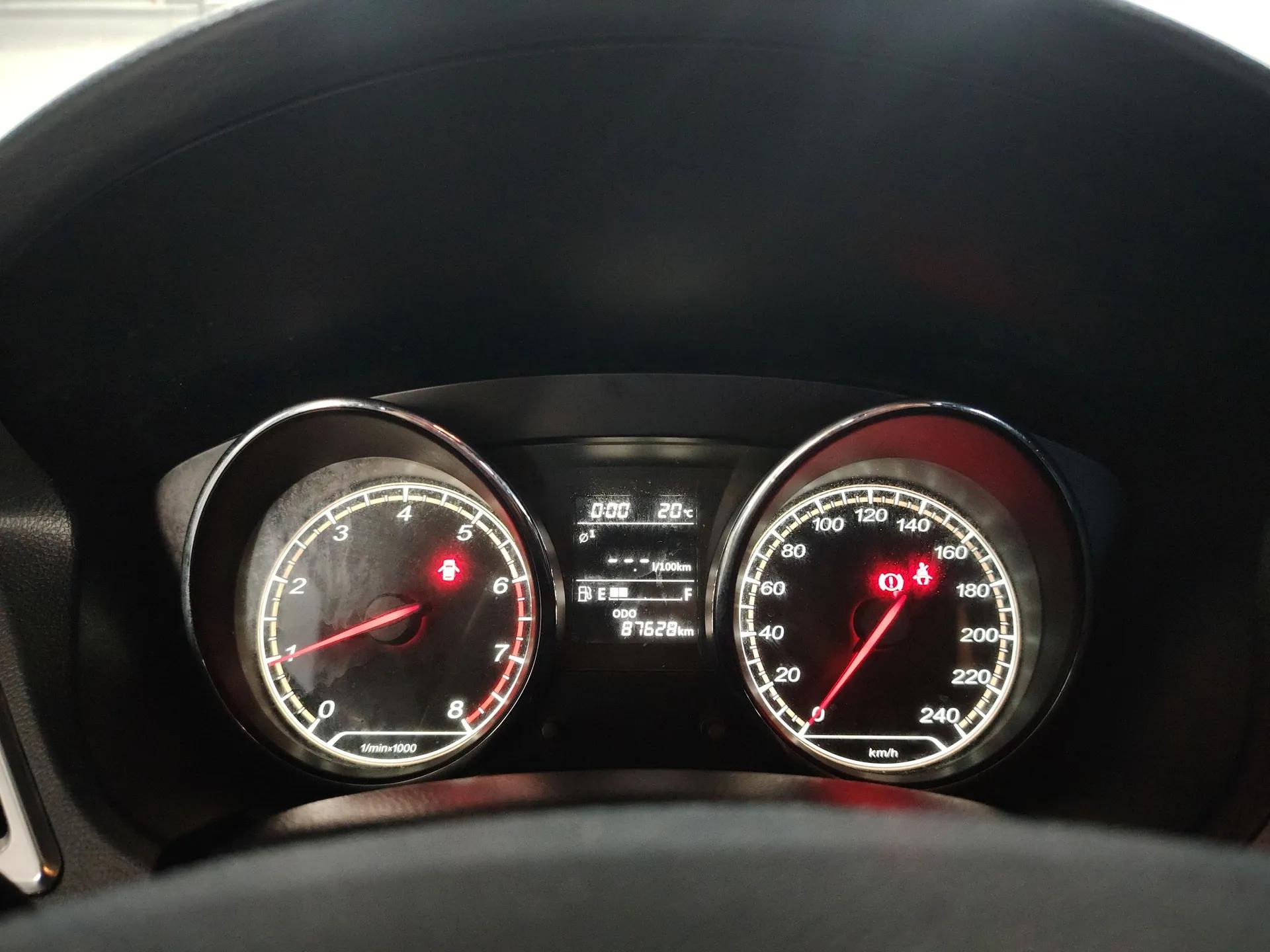 Bestune B30 2016 1.6L manual luxury version — миниатюра 15