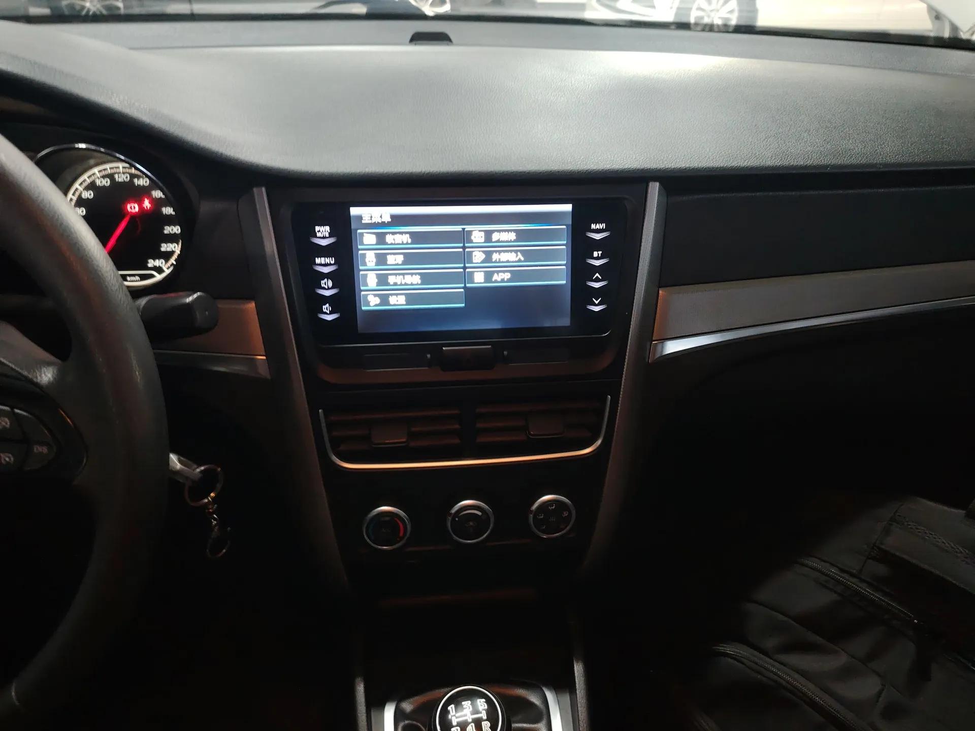 Bestune B30 2016 1.6L manual luxury version — миниатюра 16
