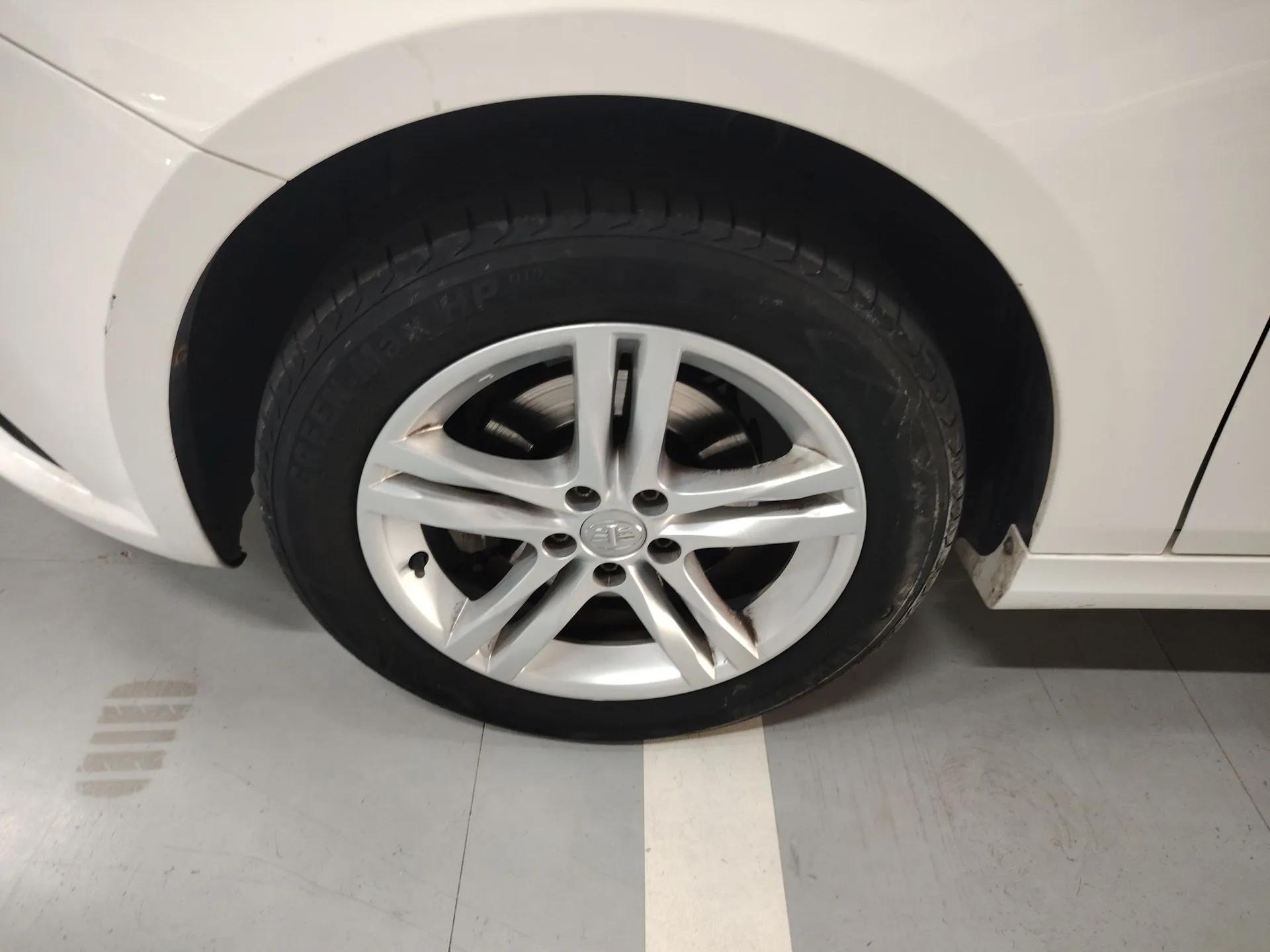 Bestune B30 2016 1.6L manual luxury version — миниатюра 8