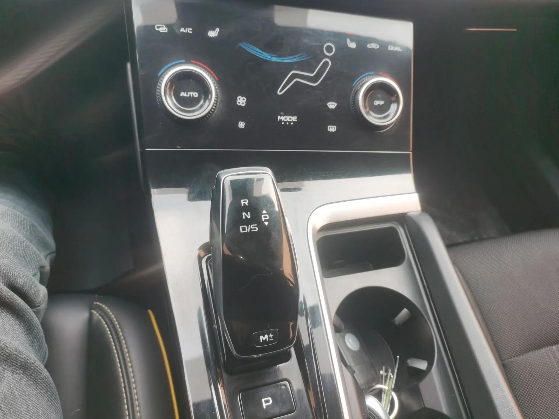 Bestune B70S 2022 1.5T Smart Trend Leader — миниатюра 13