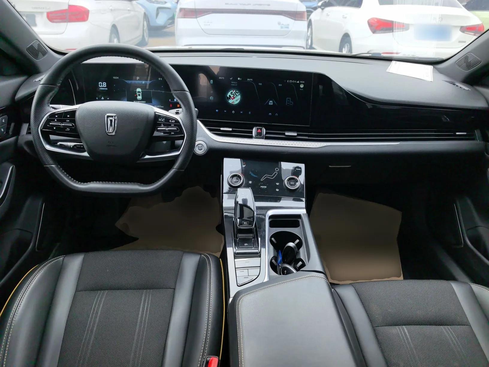 Bestune B70S 2022 2.0T Smart Trend Leader — миниатюра 12