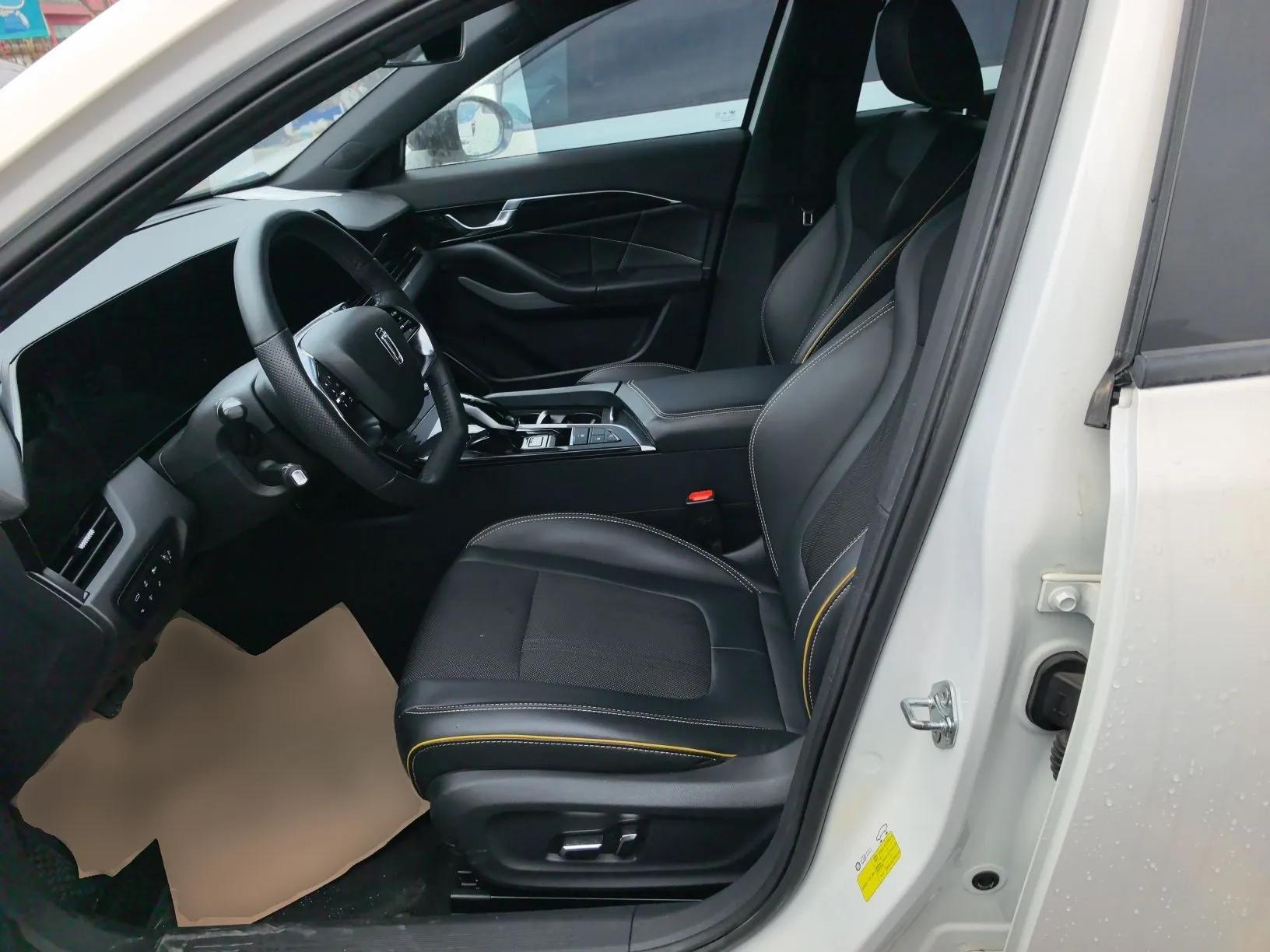 Bestune B70S 2022 2.0T Smart Trend Leader — миниатюра 17