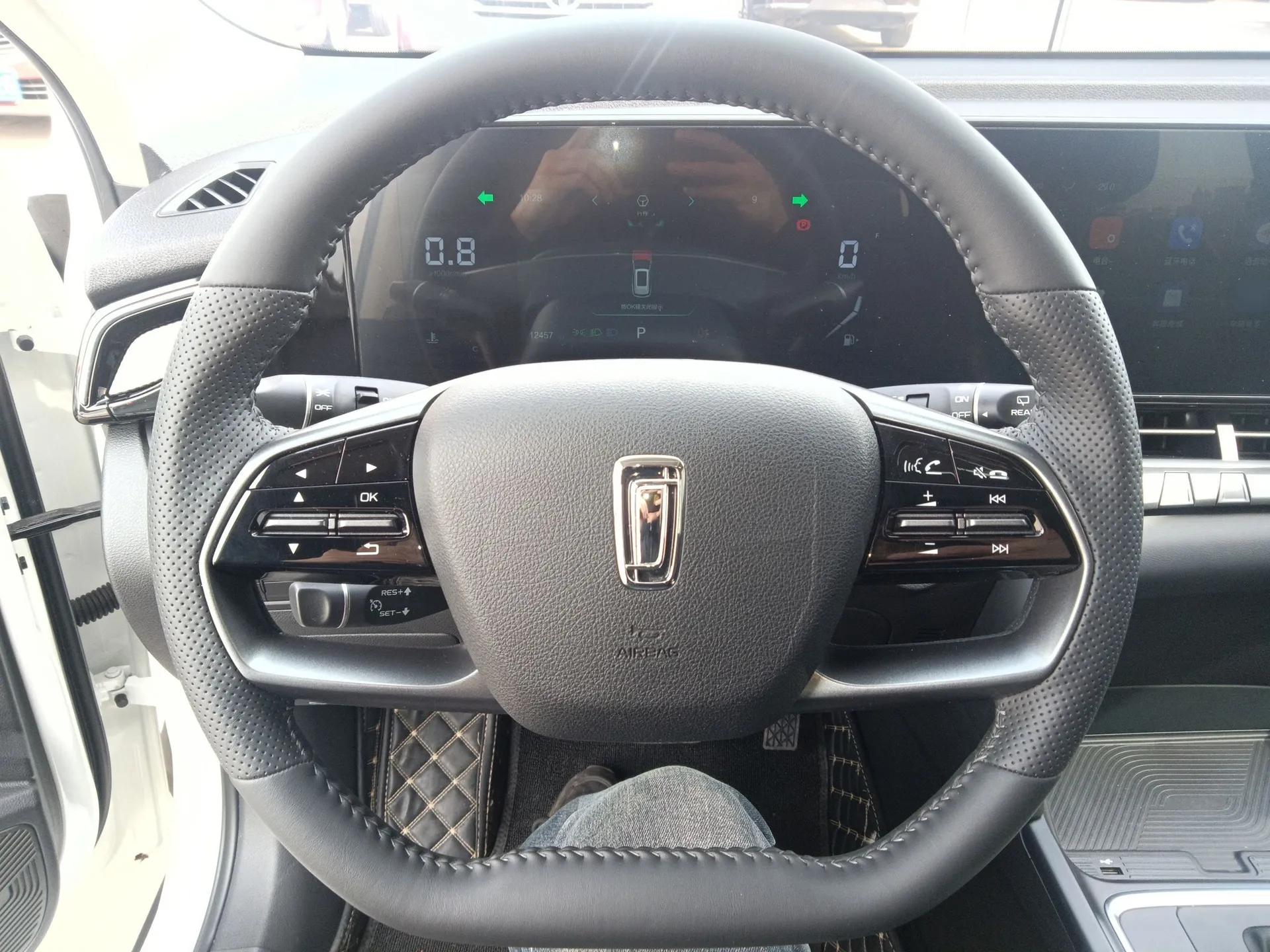 Bestune T55 2023 1.5T Automatic Leap Model — миниатюра 14