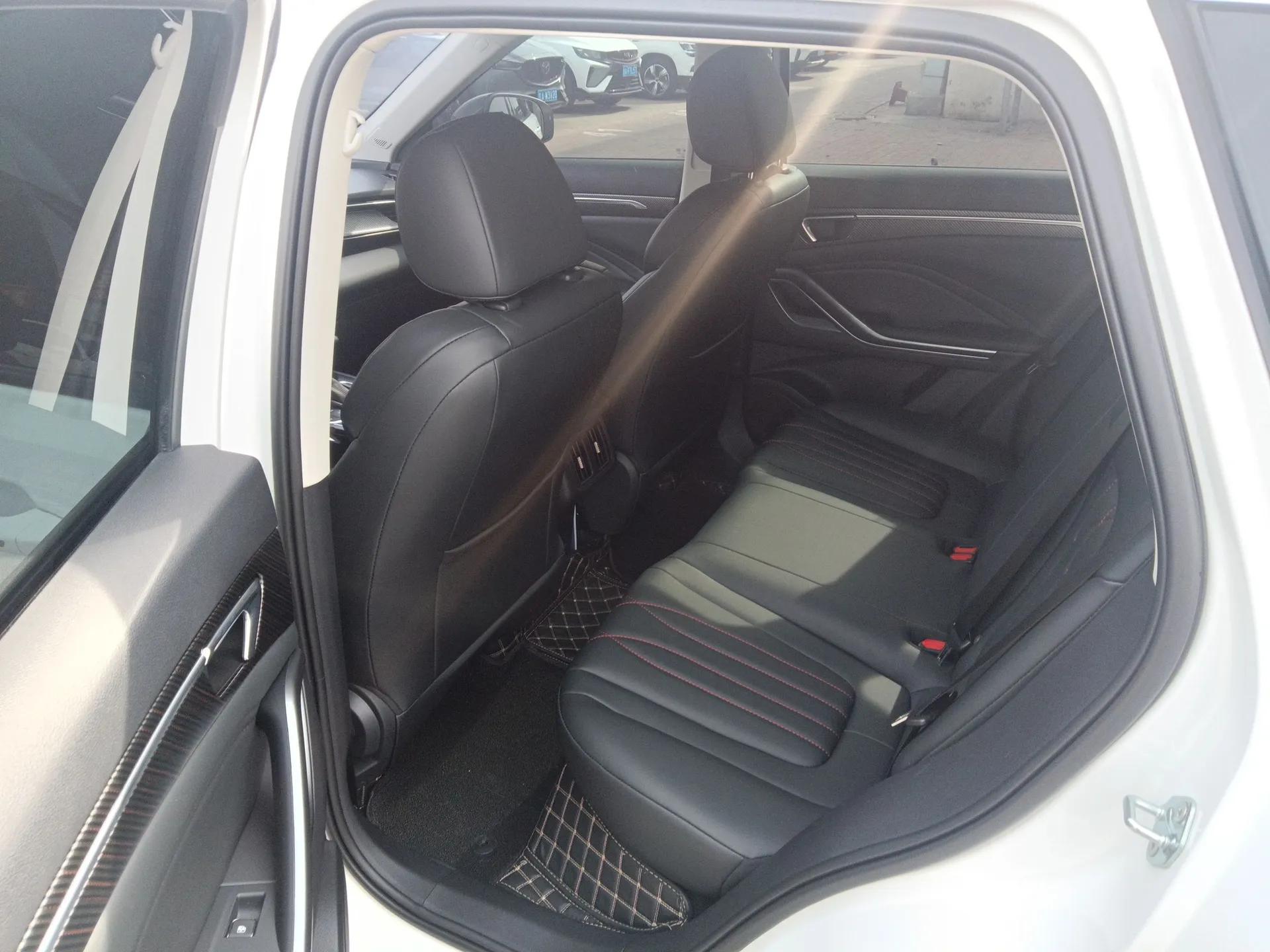 Bestune T55 2023 1.5T Automatic Leap Model — миниатюра 20