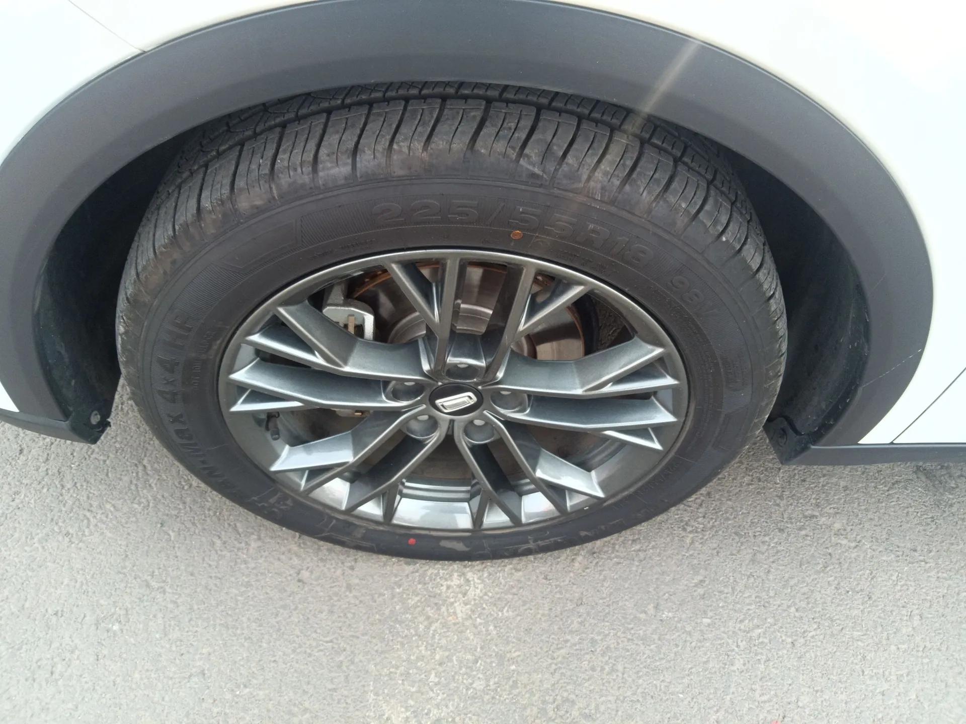 Bestune T55 2023 1.5T Automatic Leap Model — миниатюра 8