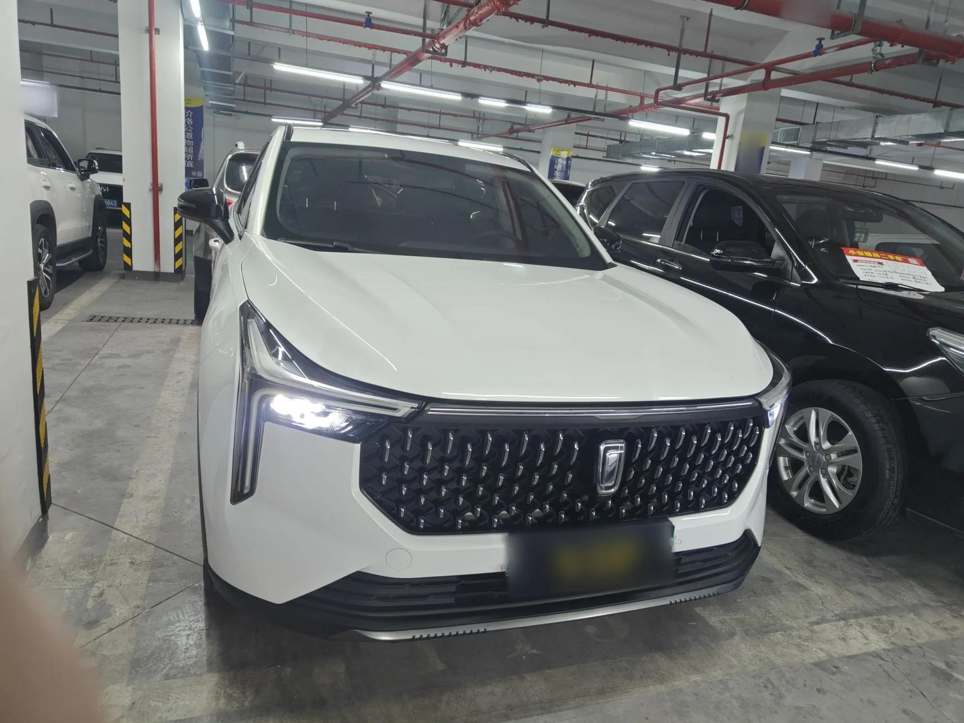 Bestune T55 2023 1.5T Automatic Leap Model — миниатюра 2