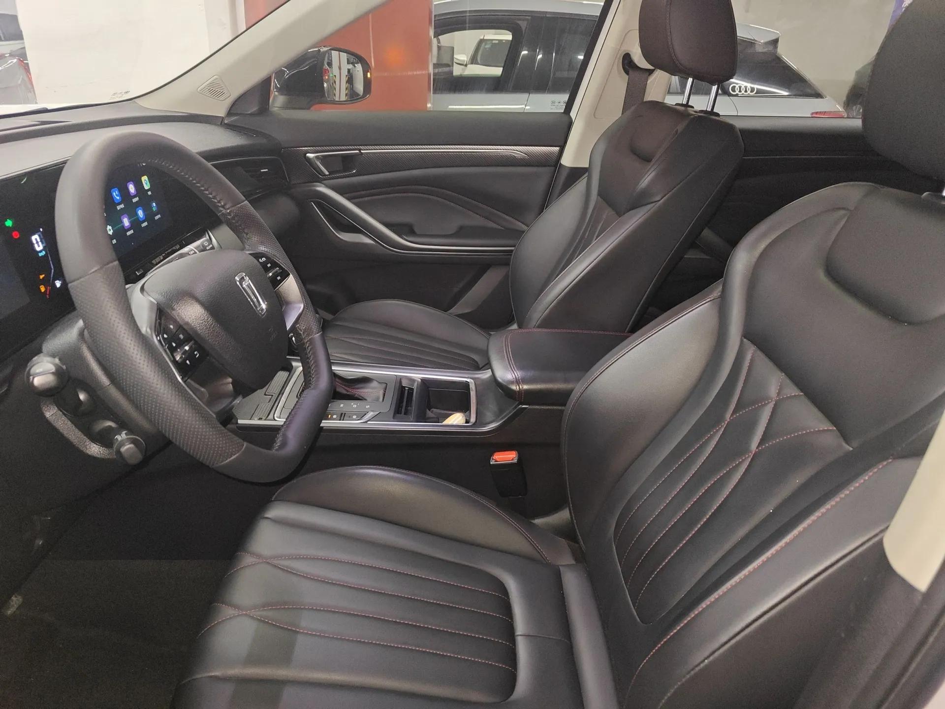 Bestune T55 2023 1.5T Automatic Leap Model — миниатюра 18