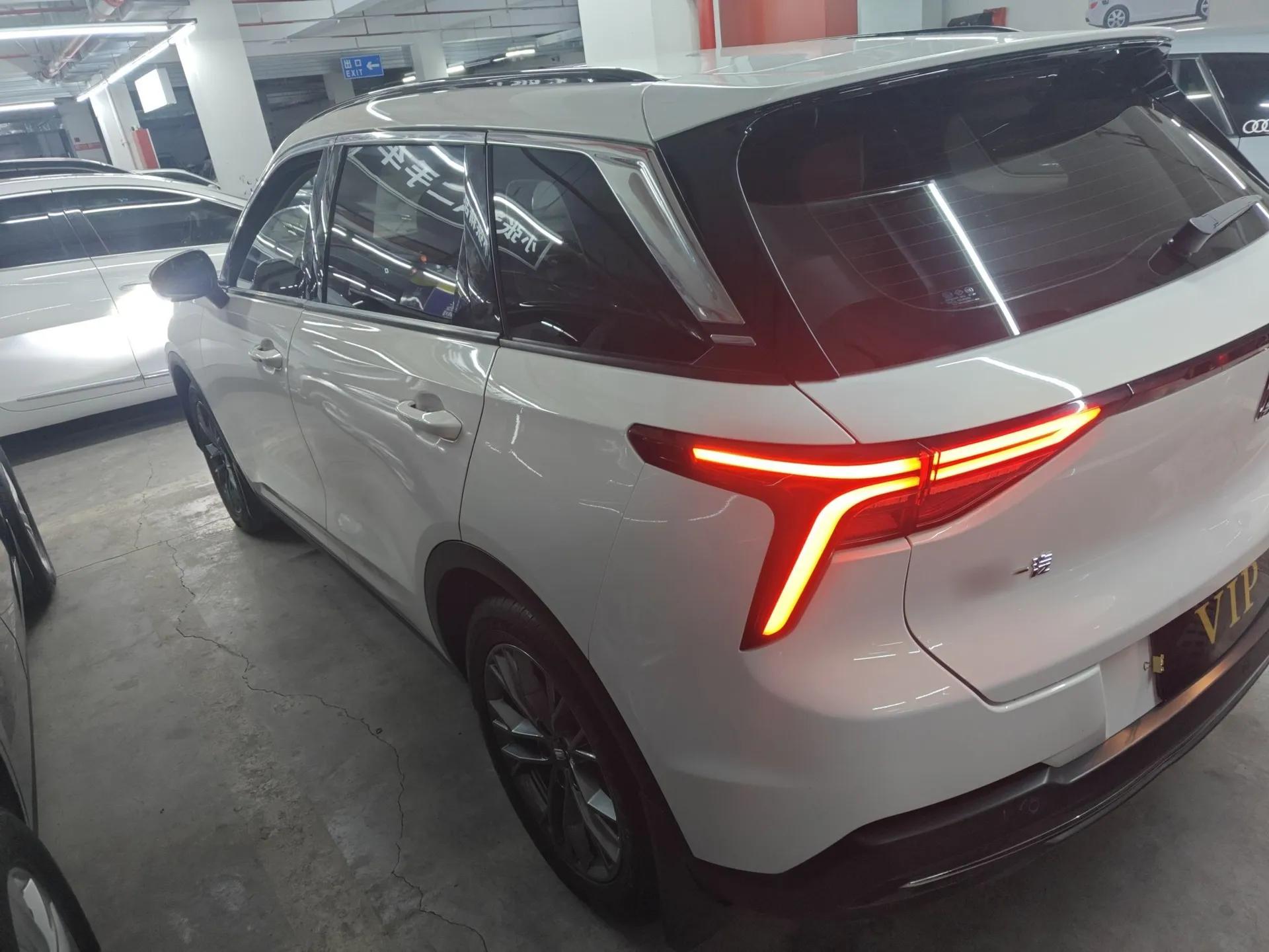 Bestune T55 2023 1.5T Automatic Leap Model — миниатюра 4