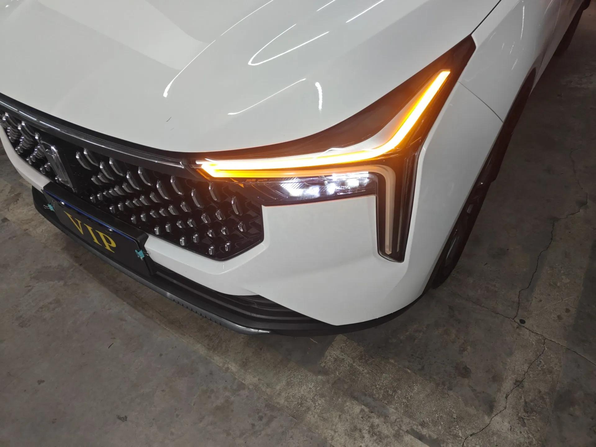 Bestune T55 2023 1.5T Automatic Leap Model — миниатюра 9