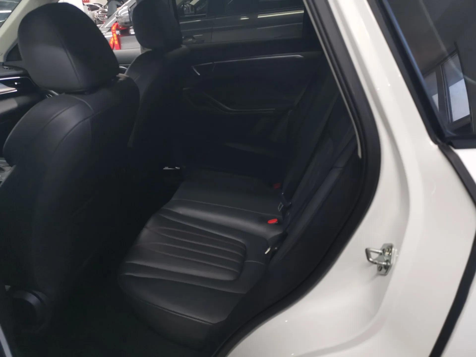 Bestune T55 2023 1.5T Automatic Leap Model — миниатюра 20