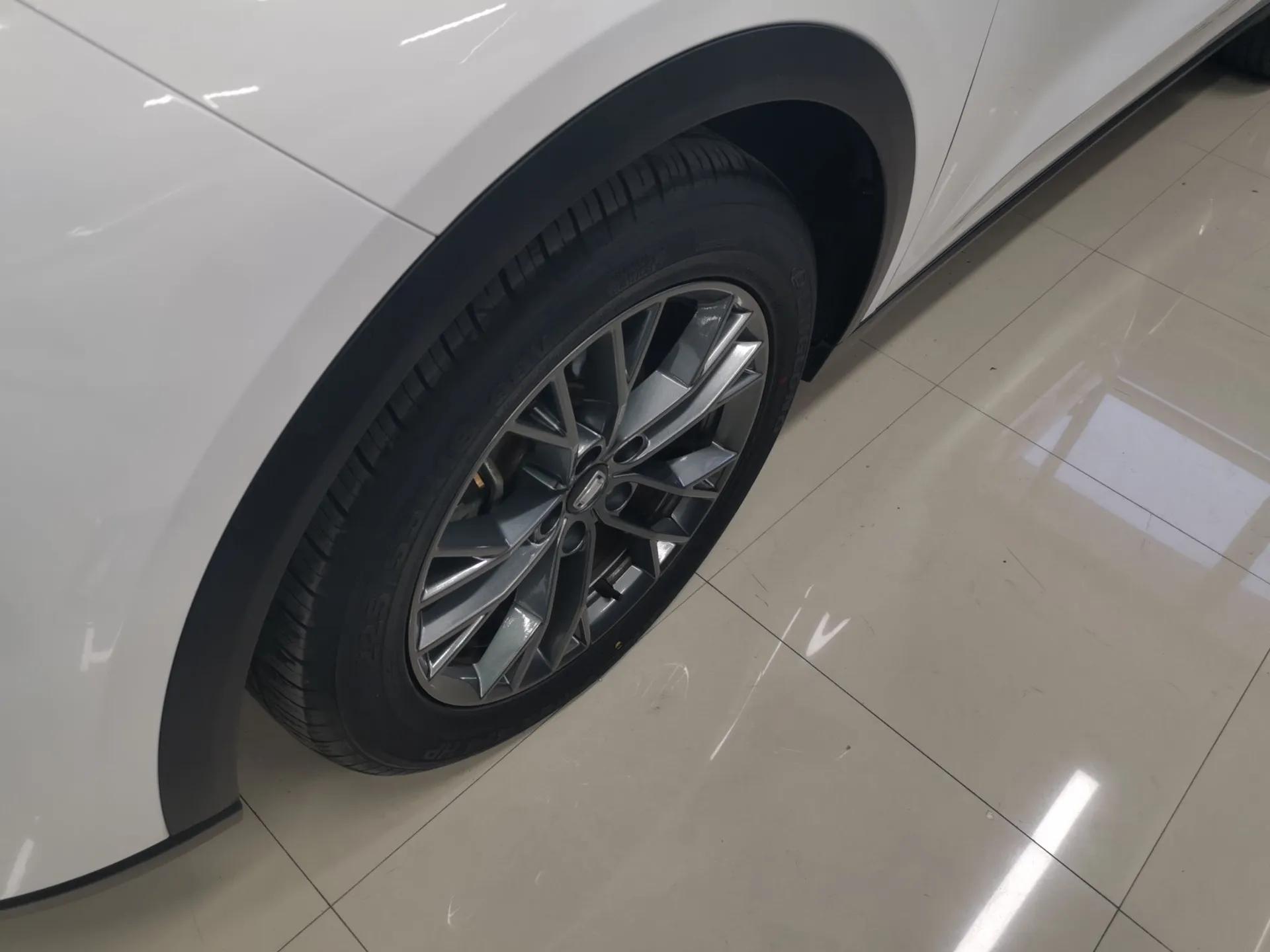 Bestune T55 2023 1.5T Automatic Leap Model — миниатюра 8