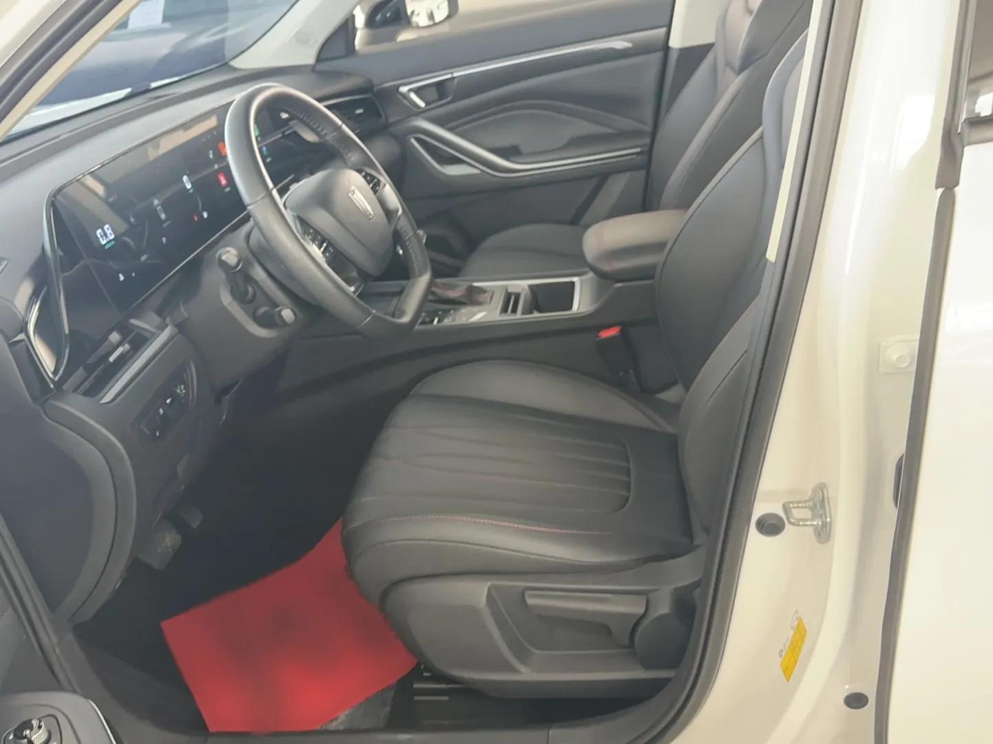 Bestune T55 2023 1.5T Automatic Leap Model — миниатюра 11