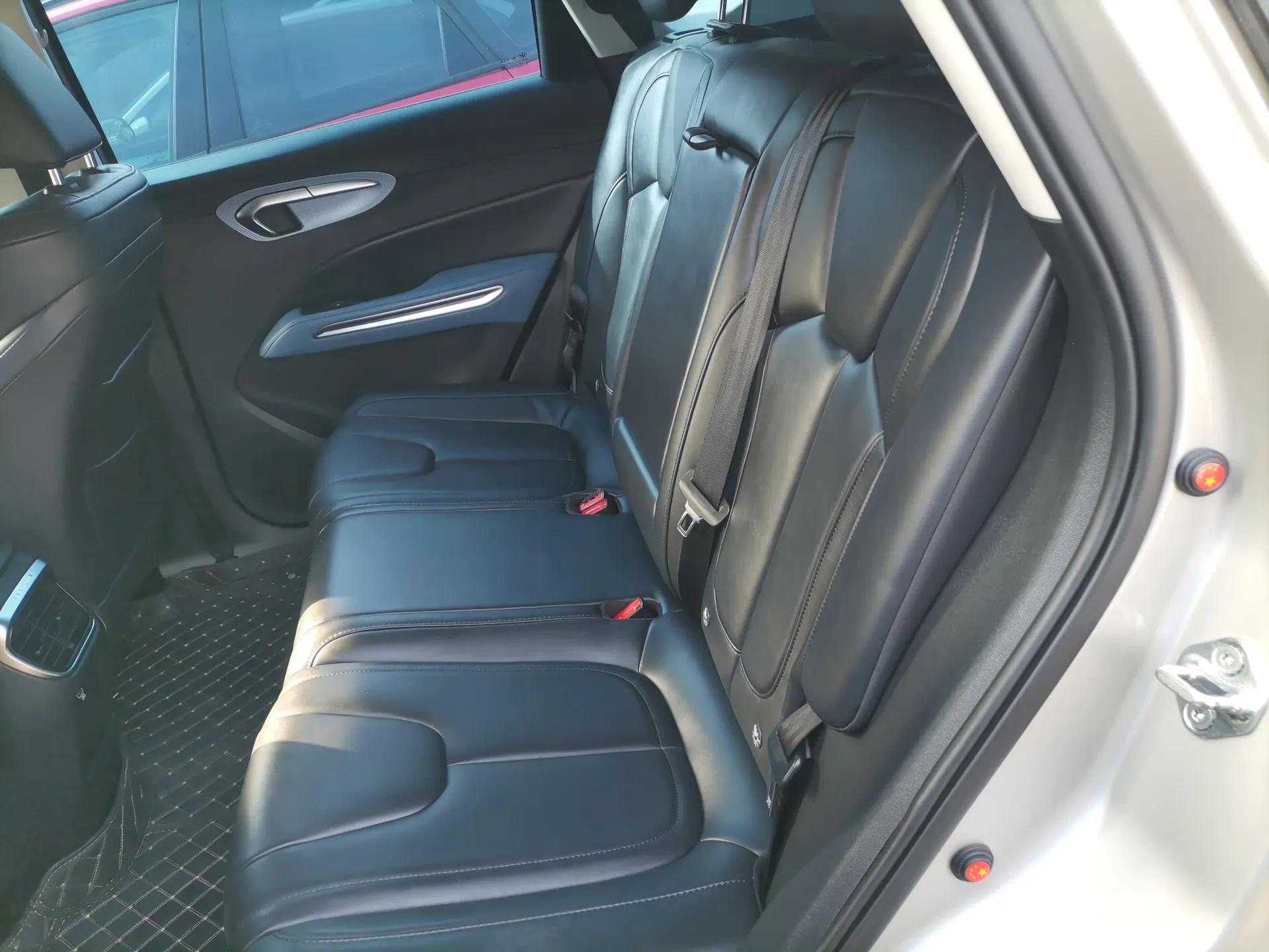 Bestune T90 2023 1.5T DCT Automatic Prestige Edition — миниатюра 19