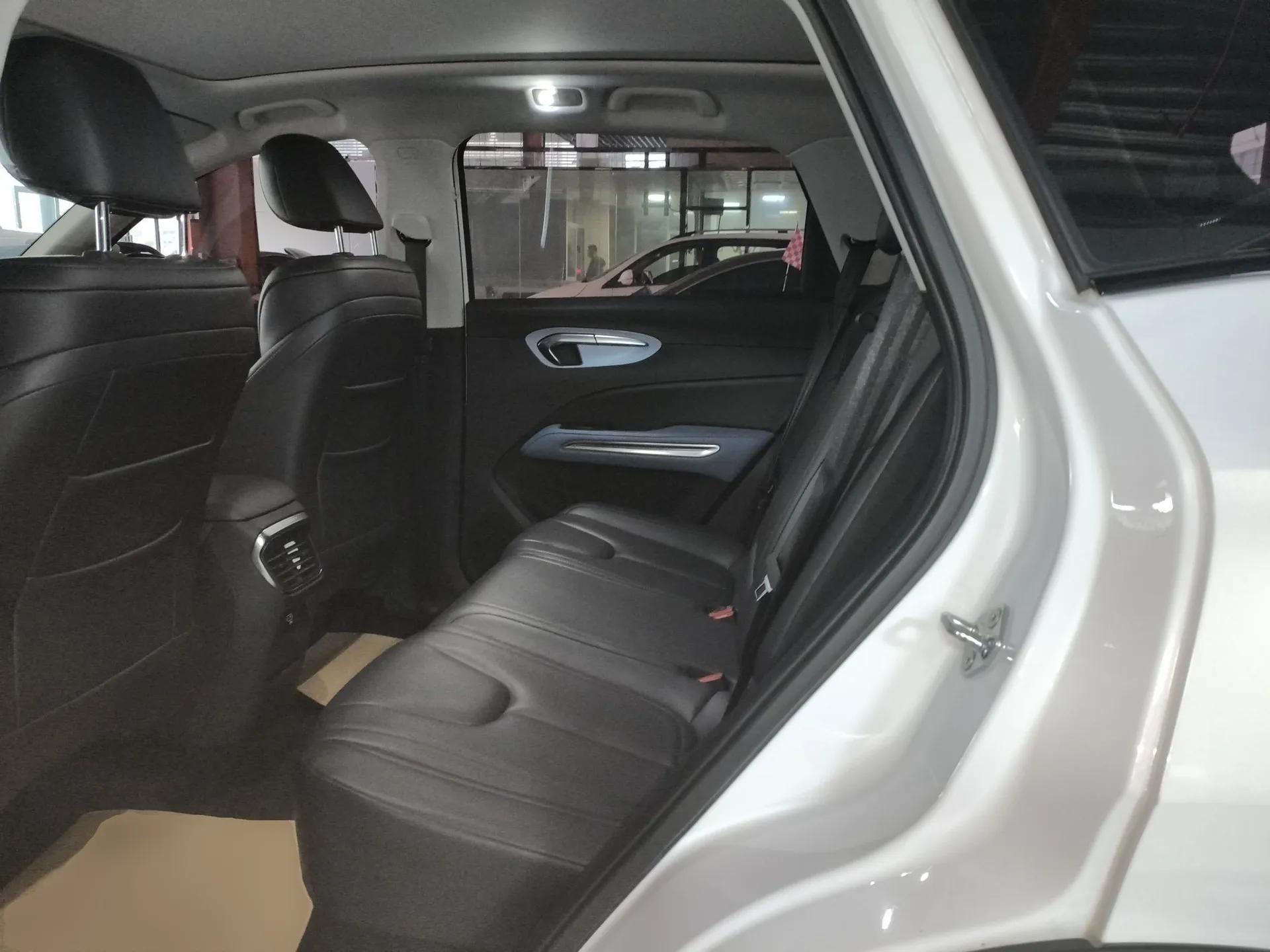 Bestune T90 2023 1.5T DCT Automatic Luxury Edition — миниатюра 20