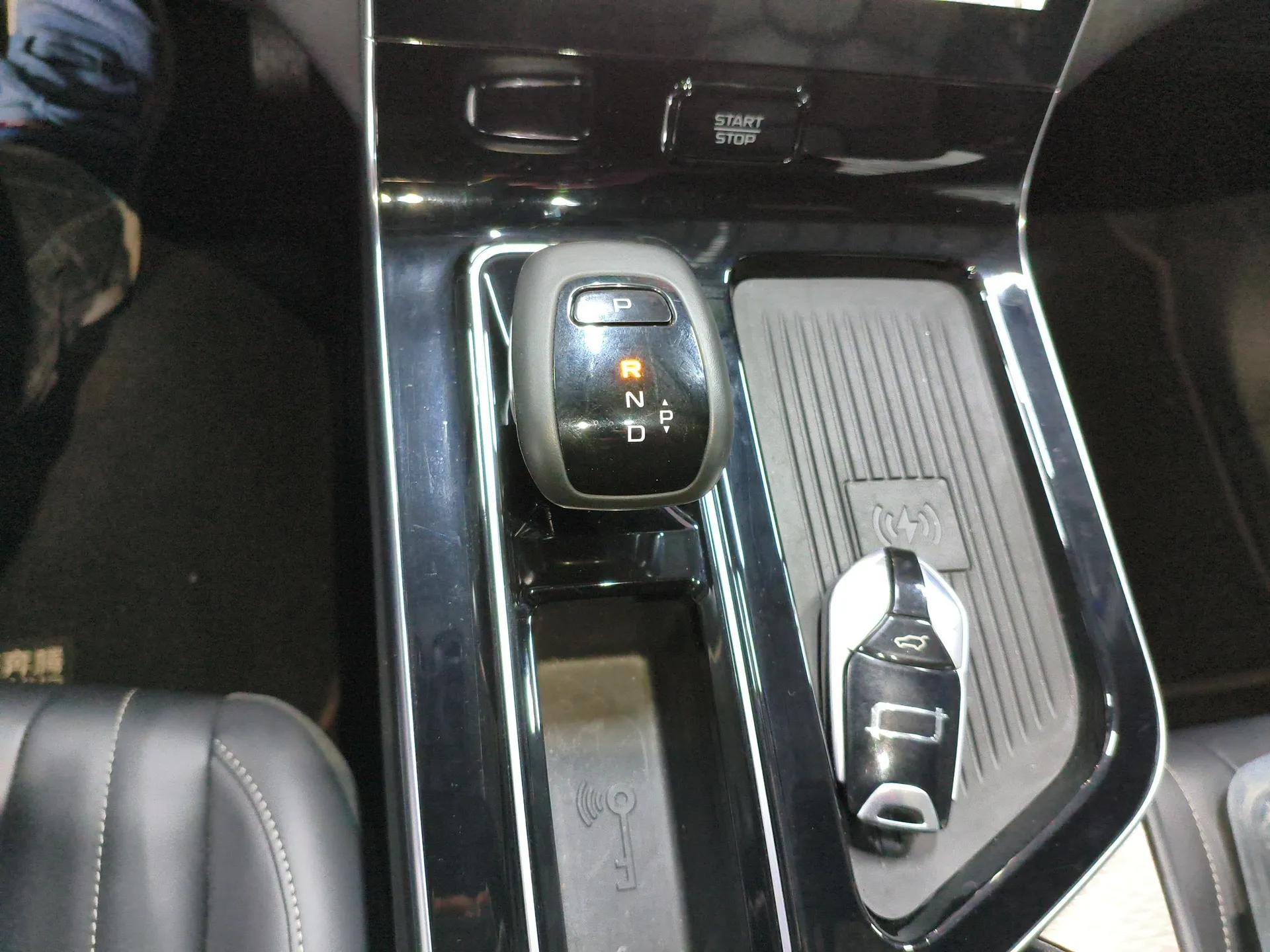 Bestune T90 2025 Dragon Edition 1.5T Comfort Model — миниатюра 15