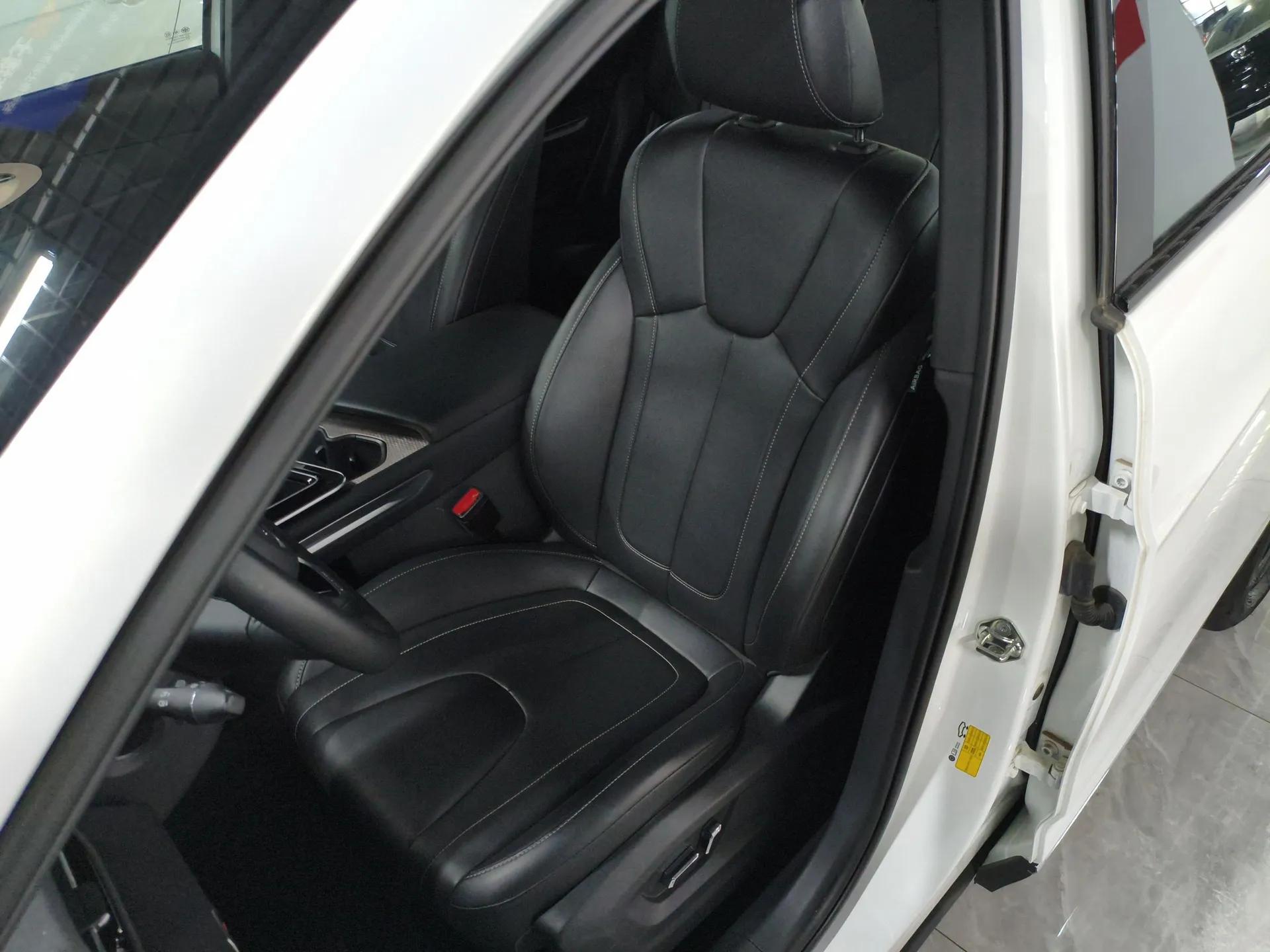 Bestune T90 2025 Dragon Edition 1.5T Comfort Model — миниатюра 16