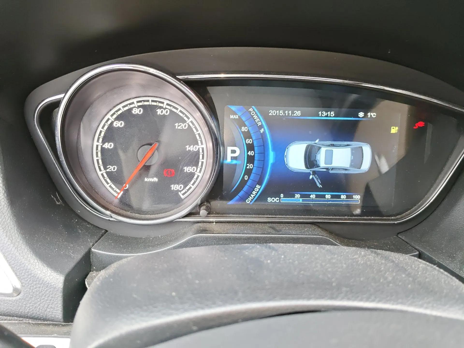 Bestune B30EV 2018 Comfort Model — миниатюра 12