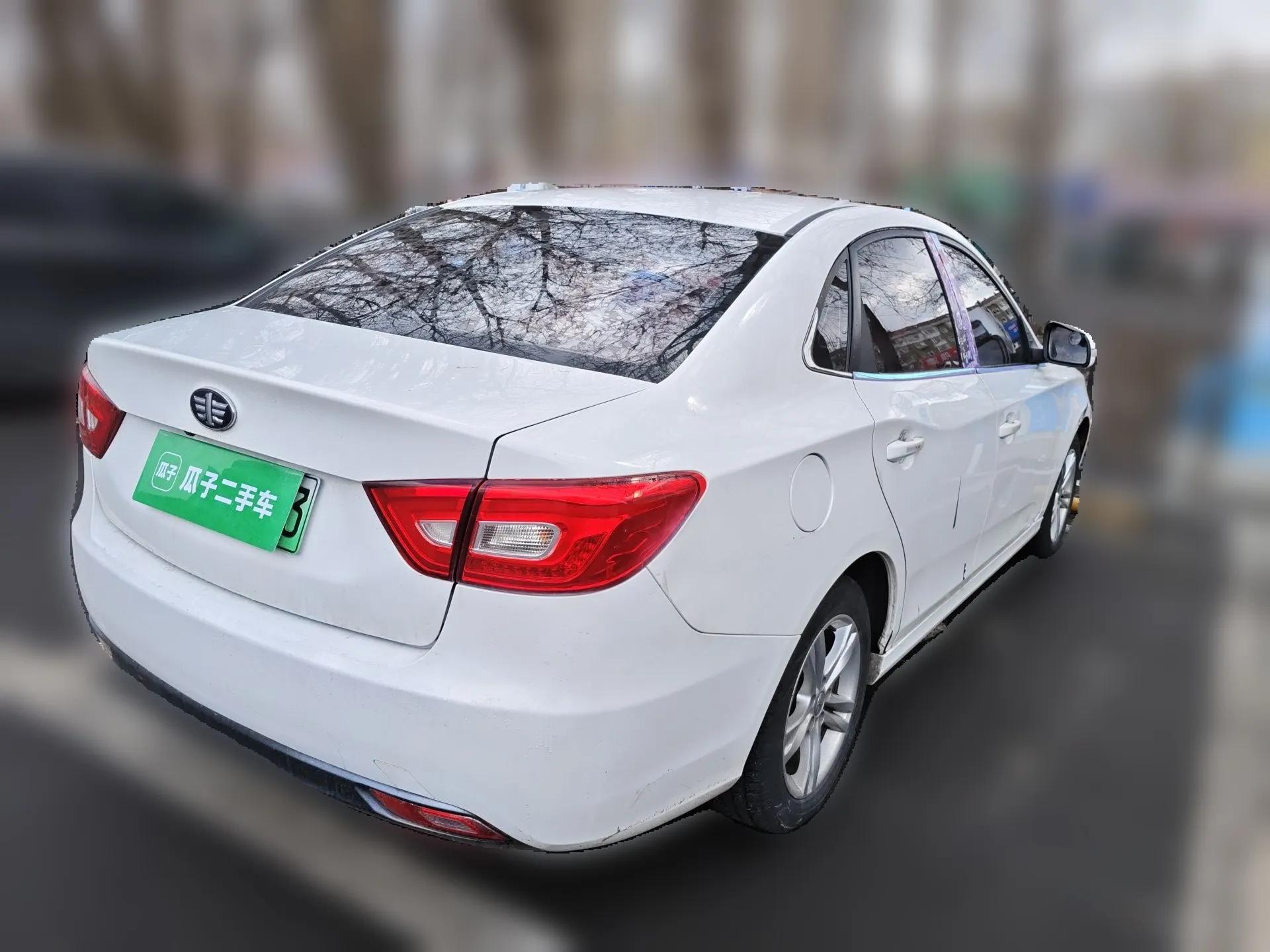 Bestune B30EV 2018 Comfort Model — миниатюра 6