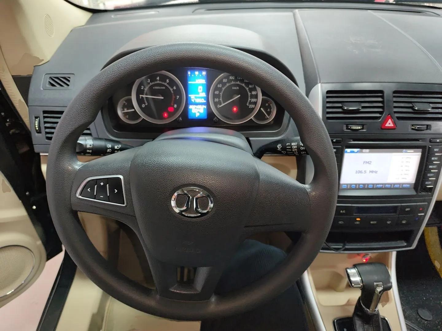 BAIC E Series 2012 Hatchback 1.5L Automatic Leshang Version — миниатюра 13