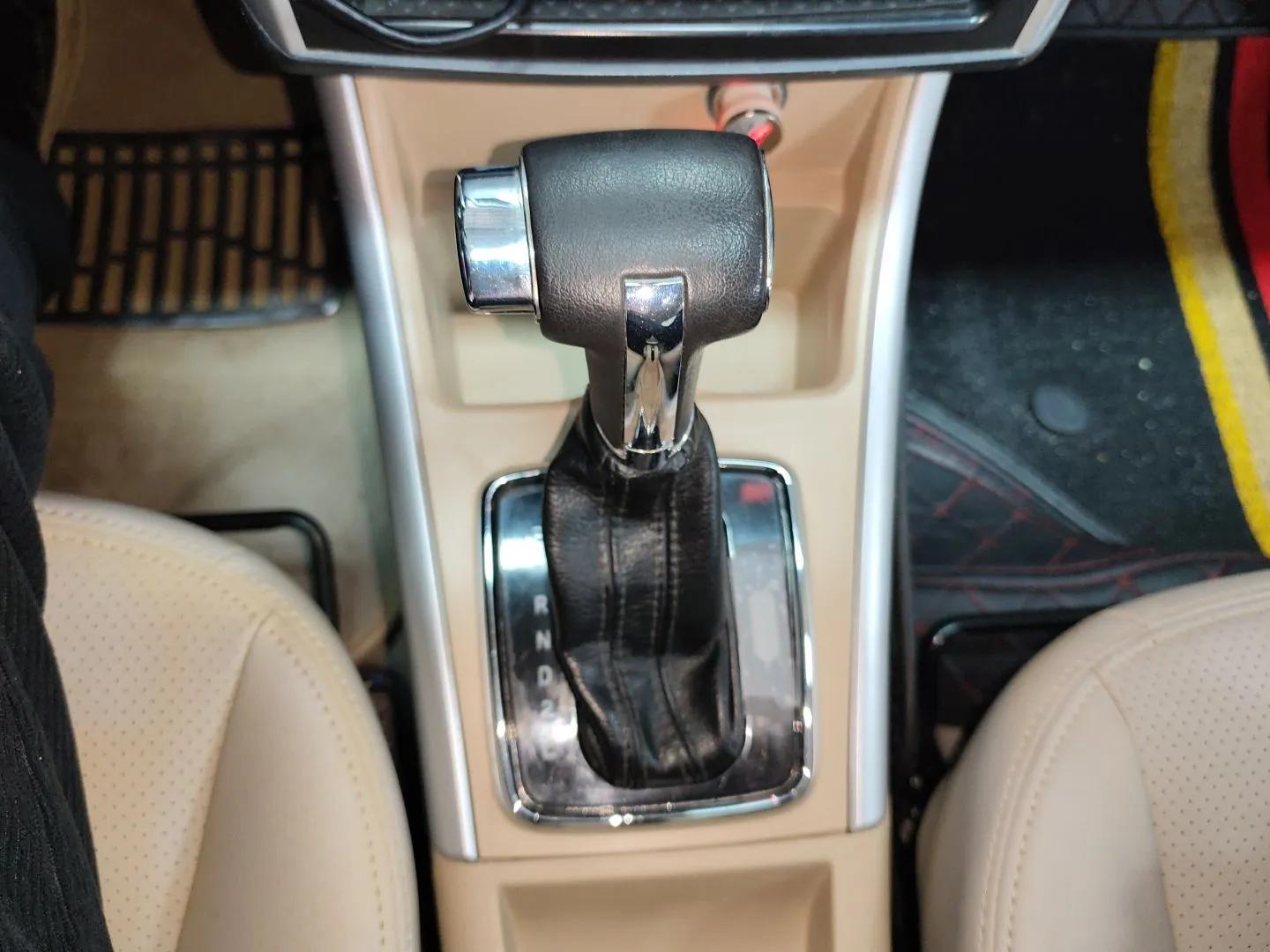 BAIC E Series 2012 Hatchback 1.5L Automatic Leshang Version — миниатюра 16