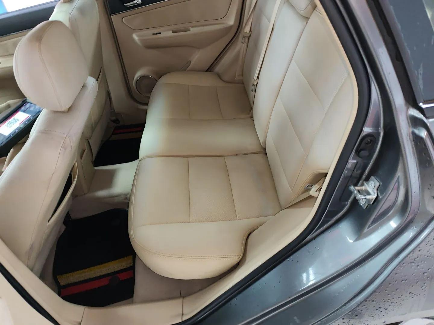 BAIC E Series 2012 Hatchback 1.5L Automatic Leshang Version — миниатюра 19