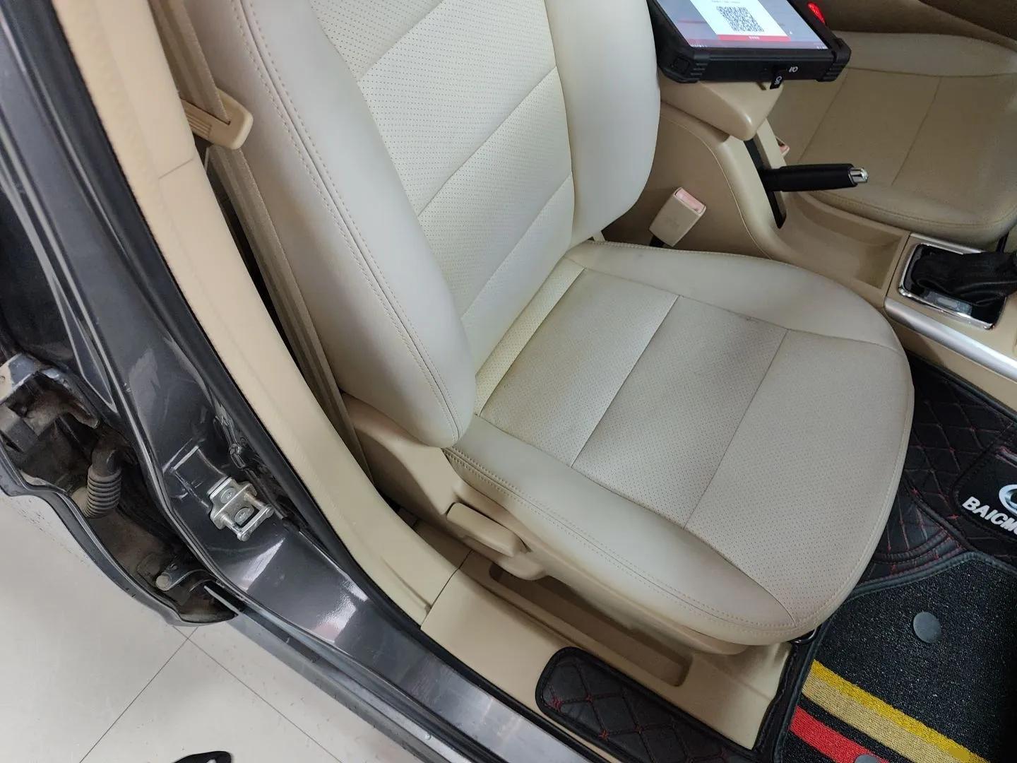 BAIC E Series 2012 Hatchback 1.5L Automatic Leshang Version — миниатюра 23