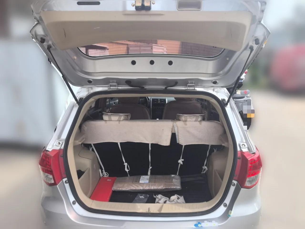BAIC E Series 2012 Hatchback 1.3L Manual Liking Edition — миниатюра 20