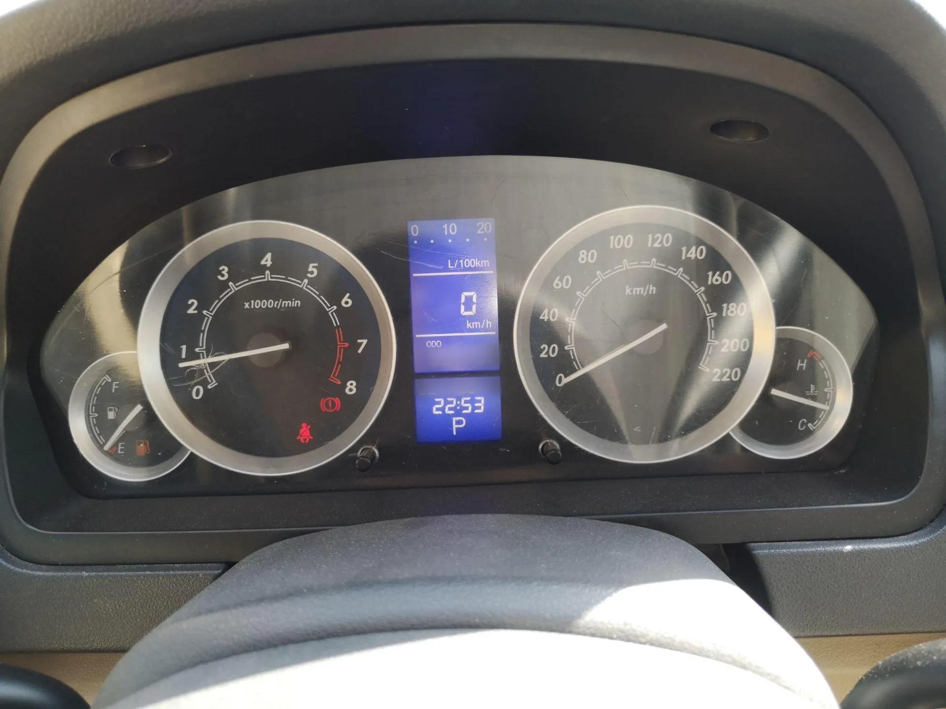 BAIC E Series 2012 Hatchback 1.5L Automatic Leshang Version — миниатюра 15