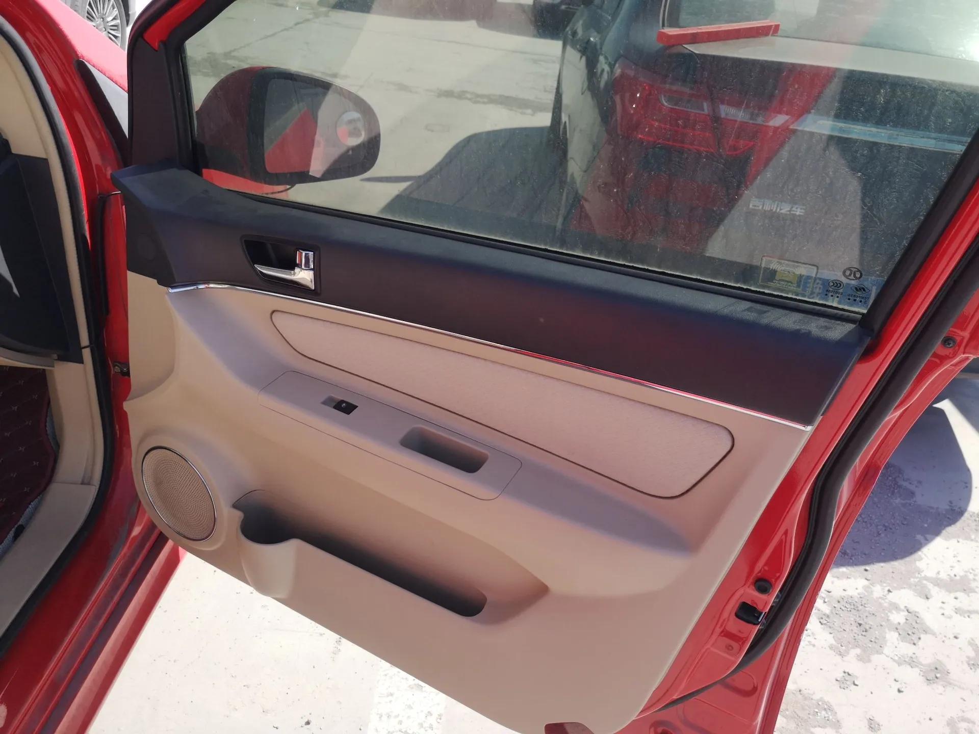 BAIC E Series 2012 Hatchback 1.5L Automatic Leshang Version — миниатюра 25