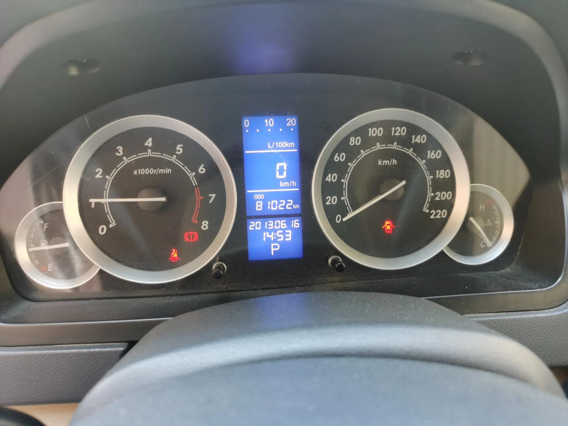BAIC E Series 2012 Hatchback 1.5L Automatic Leshang Version — миниатюра 13