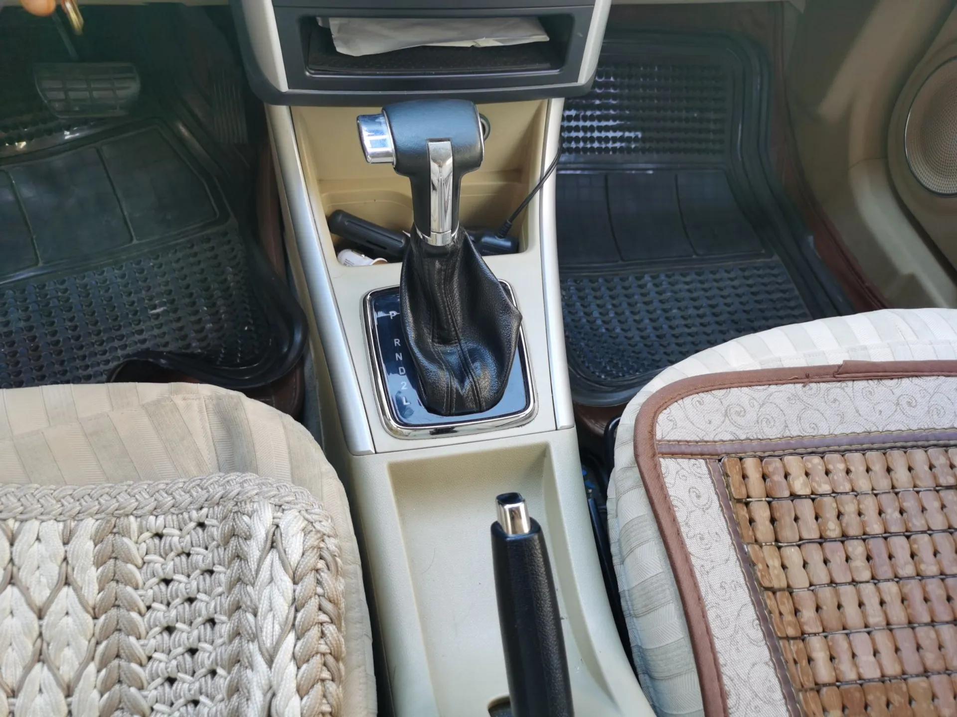 BAIC E Series 2012 Hatchback 1.5L Automatic Leshang Version — миниатюра 15